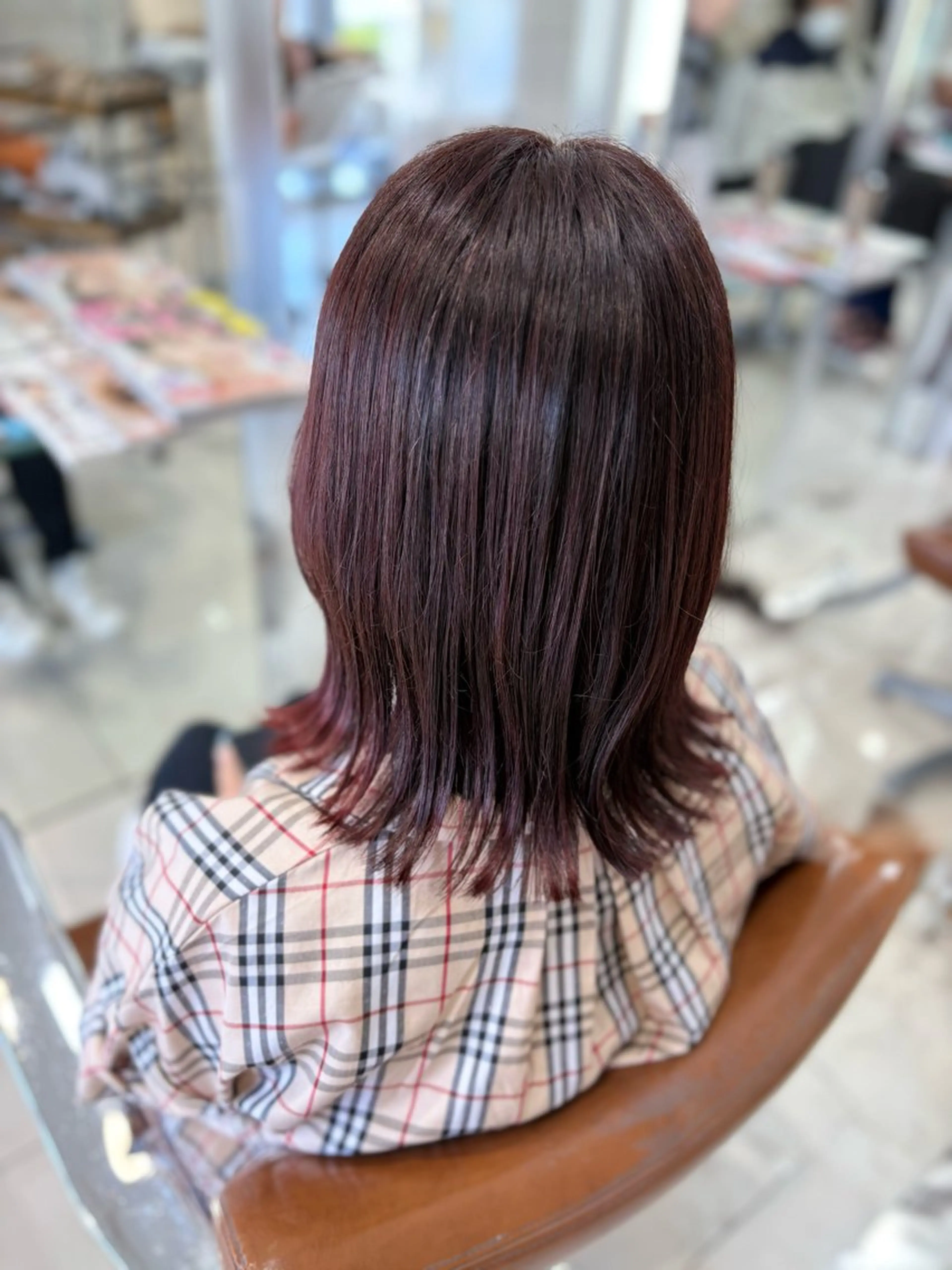 ミディアム カラー ブラウンカラー レッドカラー レッドブラウン ヘアカラー トリートメント 下四日市 翠のマツエク・マツパデザイン