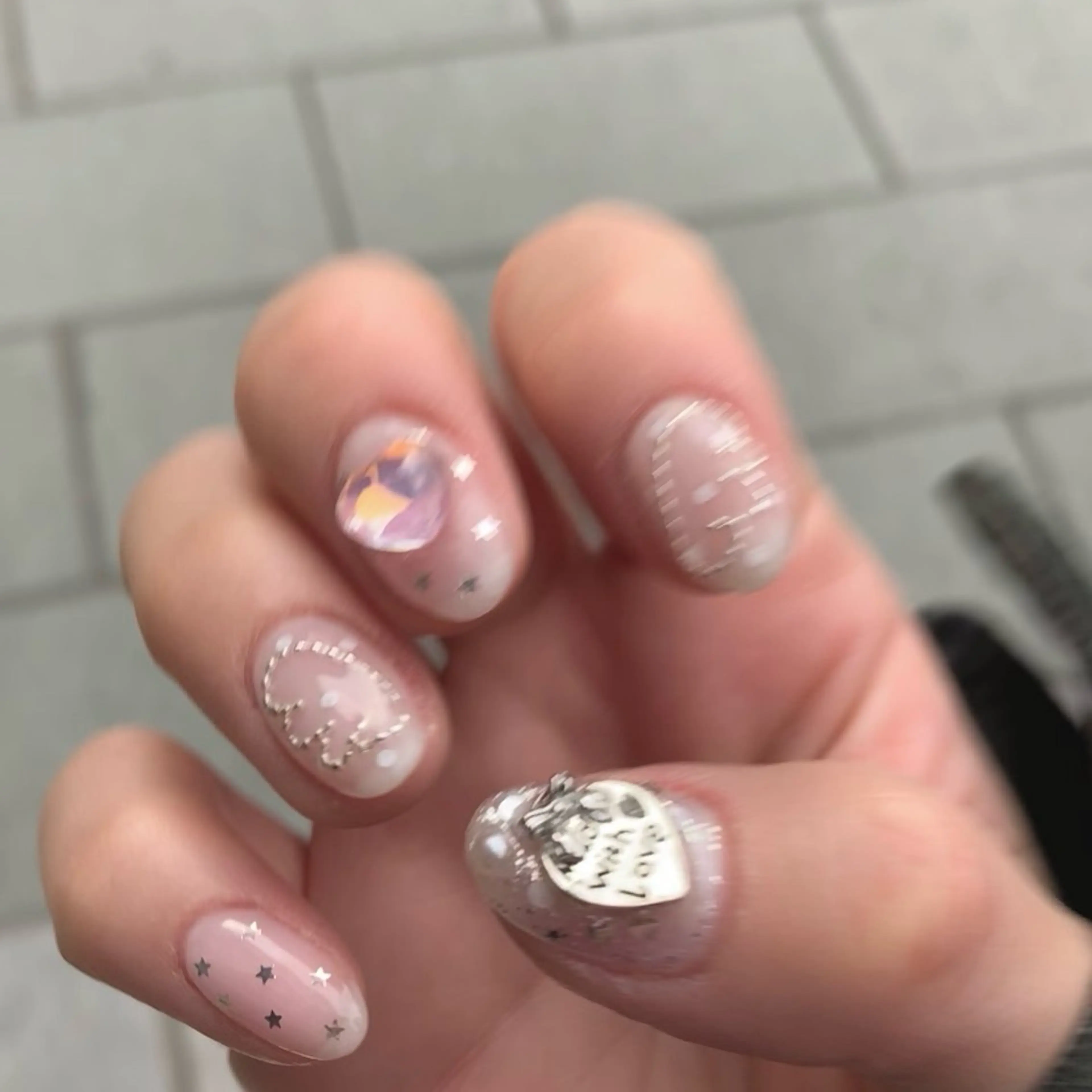 ネイル ハンドネイル share salon RURU所属・⭐︎ hiyoriのネイルデザイン