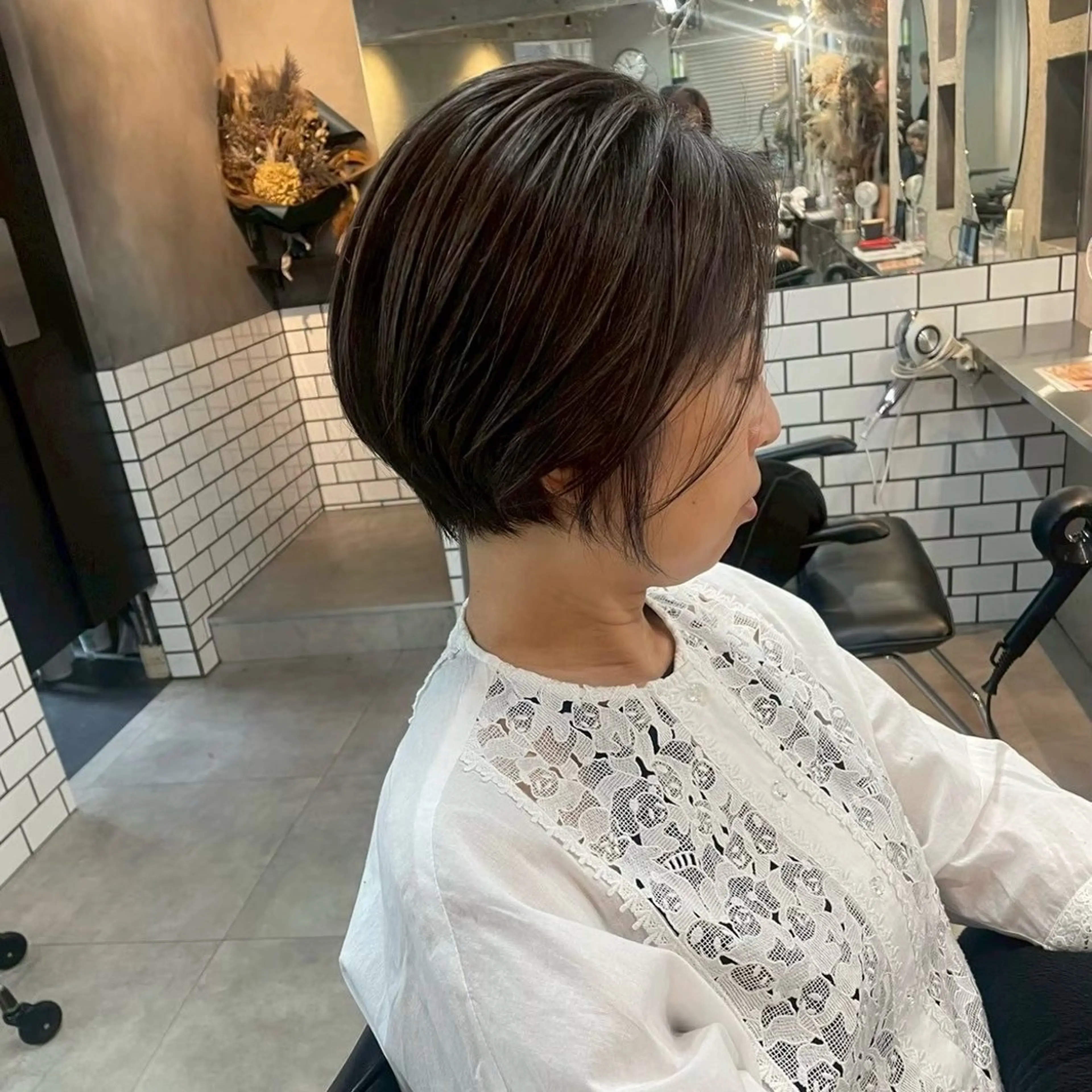 カラー 小浦 花澄のヘアスタイル