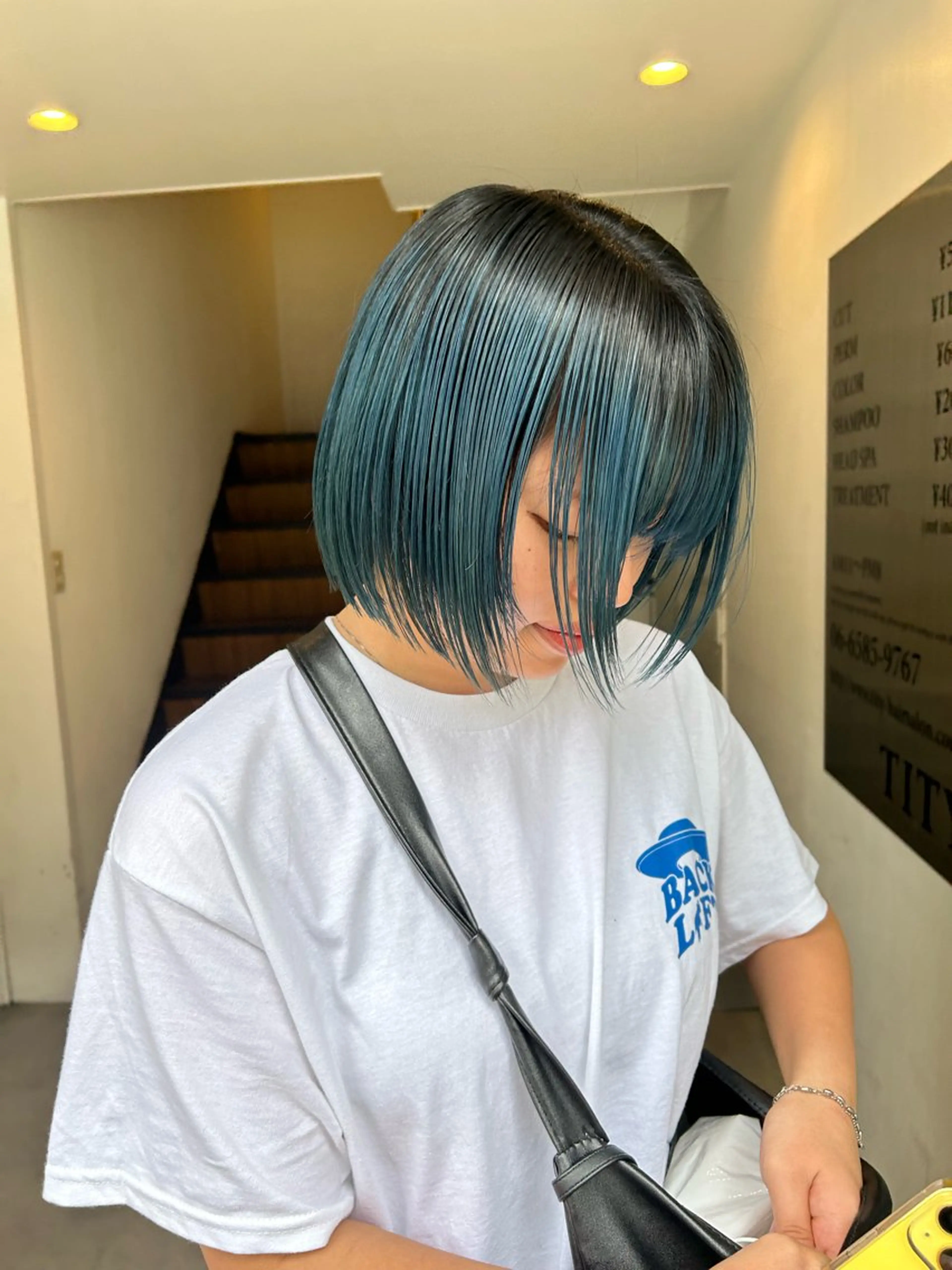 ショート カラー カット ヘアカラー トリートメント hen所属・心斎橋/レイヤー/ ブリーチ/モエのヘアスタイル