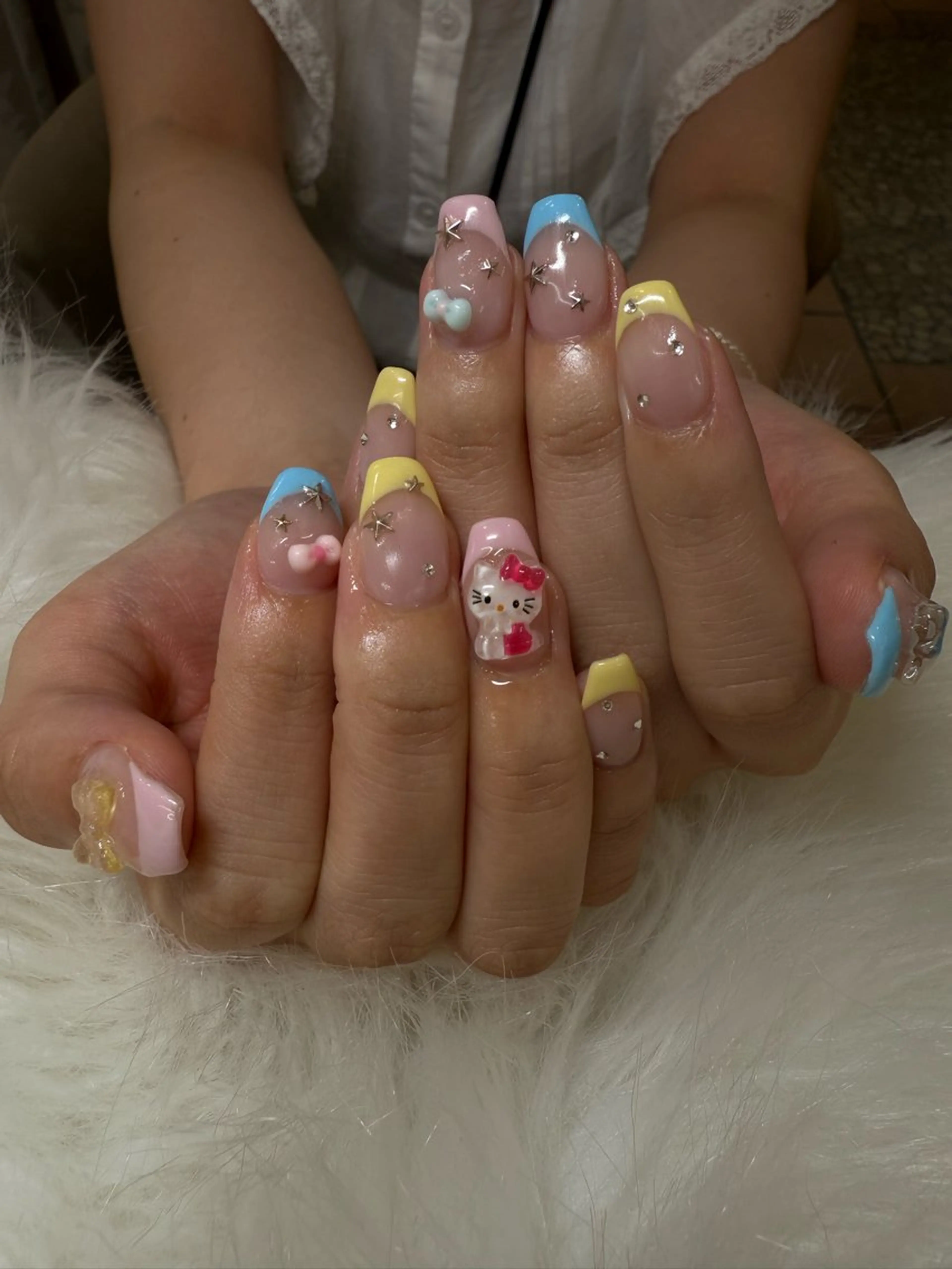 ネイル ハンドネイル 右田 里桜のネイルデザイン