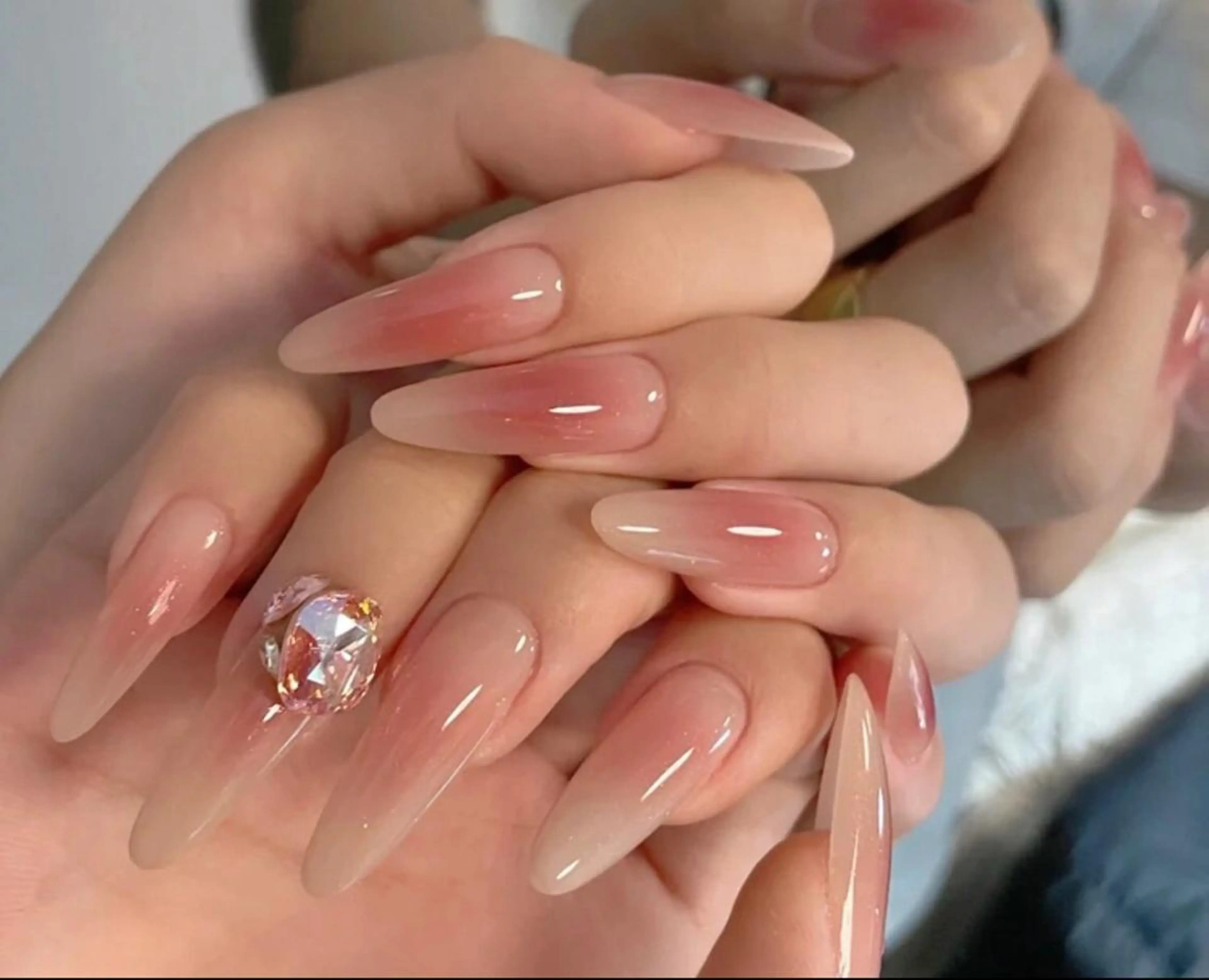 ネイル オーロラネイル べっ甲ネイル クリアネイル 氷ネイル・うるうるネイル 韓国ネイル ネイルサロン KARIのネイルデザイン