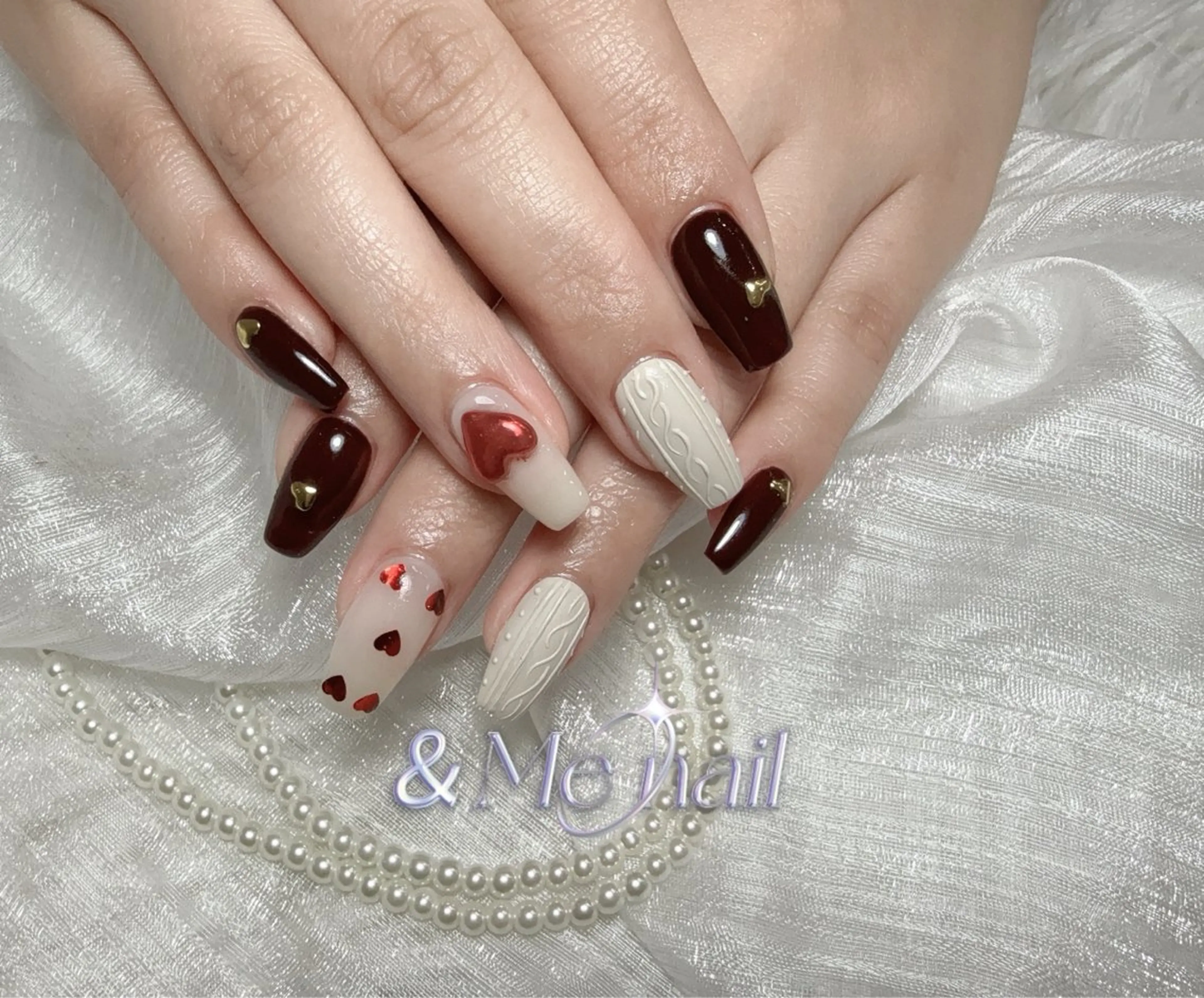 ネイル ハンドネイル &ME タカのネイルデザイン
