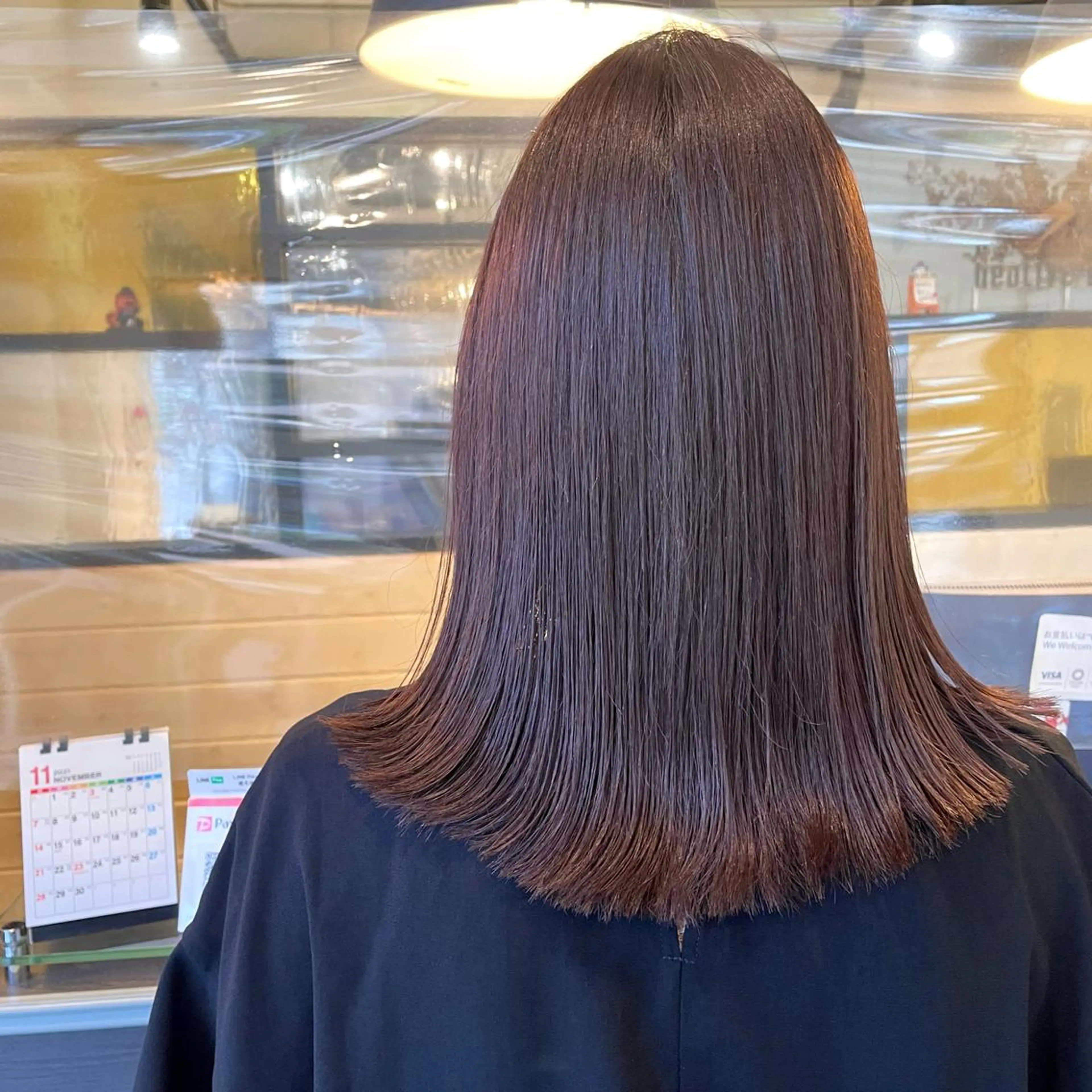 セミロング カラー スナコザワ レナのヘアスタイル