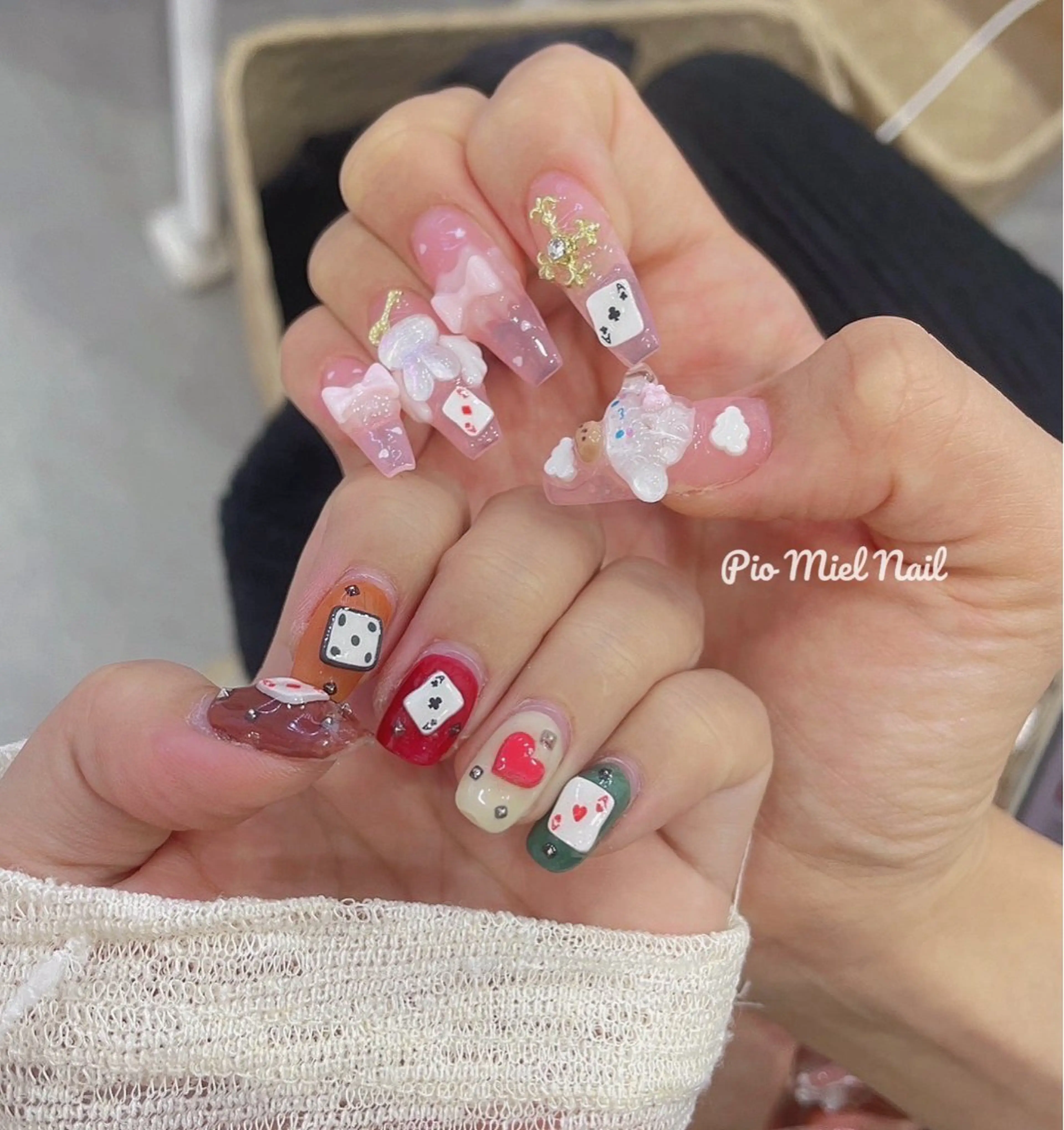 ロング 韓国風ヘア Pionail 新宿のネイルデザイン