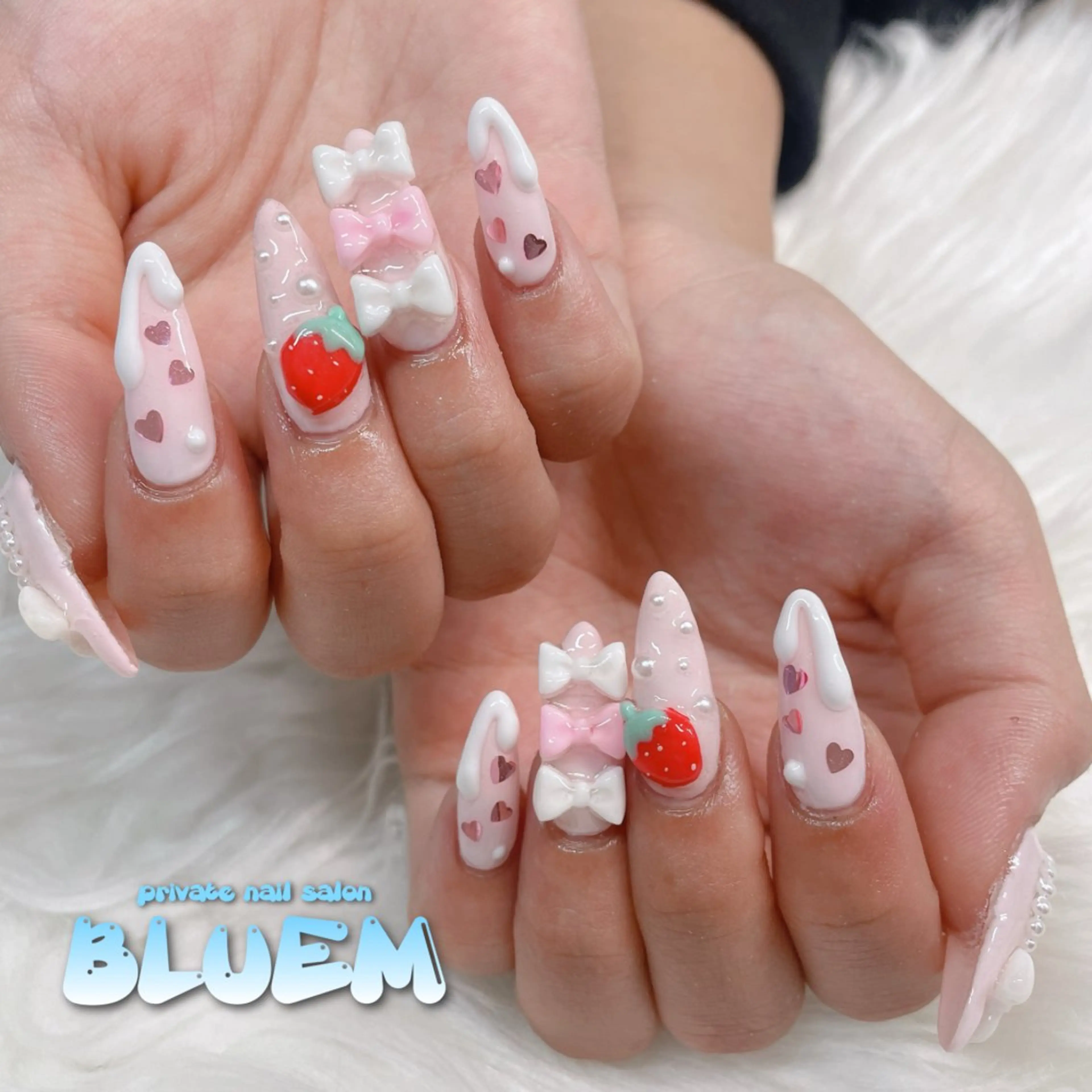 ネイル ハンドネイル BLUEM所属・BLUEM さやかのネイルデザイン