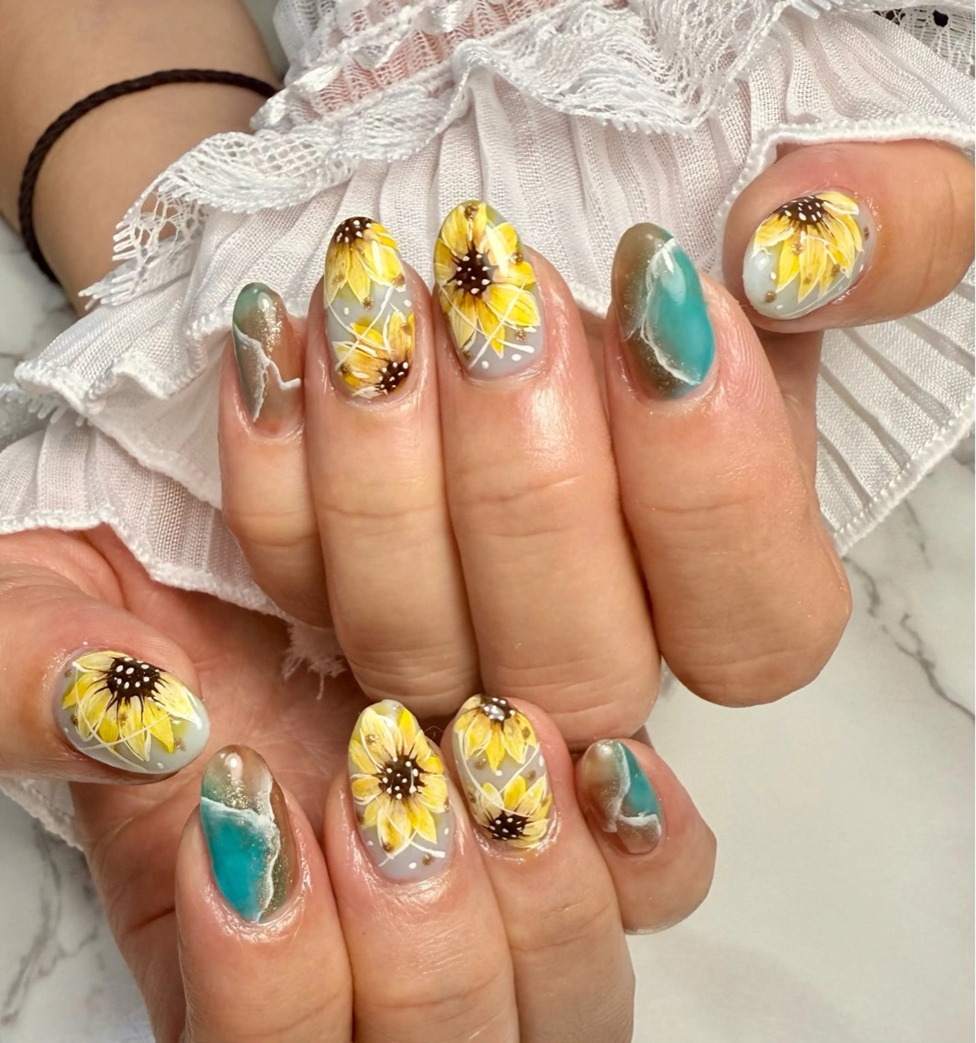 ネイル アートネイル チークネイル フレンチネイル 氷ネイル・うるうるネイル キラキラネイル M.N_ nailのネイルデザイン