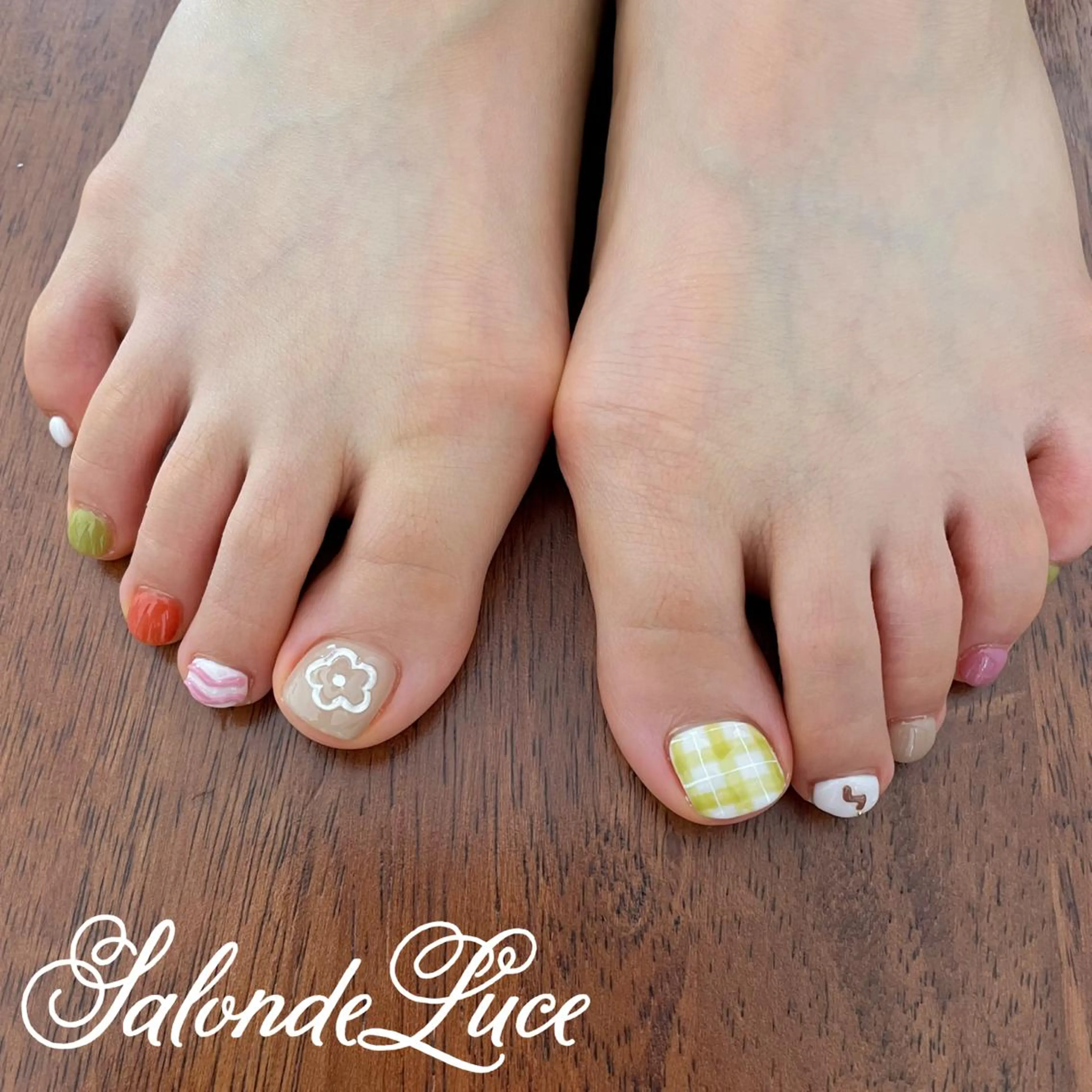 ネイル フットネイル Salon de Luceのネイルデザイン
