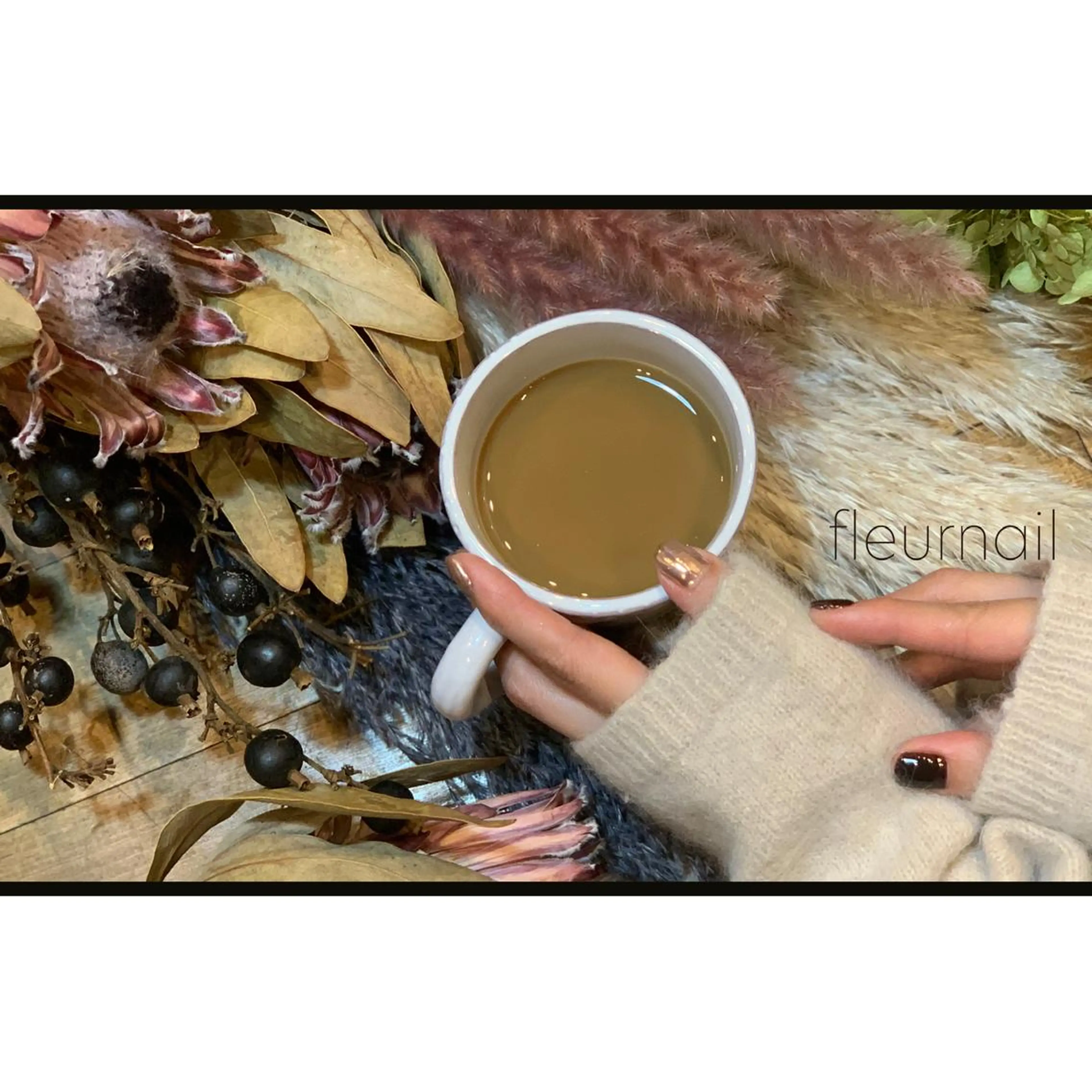 ネイル ブルー 成人式 長さ出し ジェルネイル ワンカラーネイル ハンドネイル 【パラジェル登録サロン】nail pollen所属・fleurnail miuraのネイルデザイン