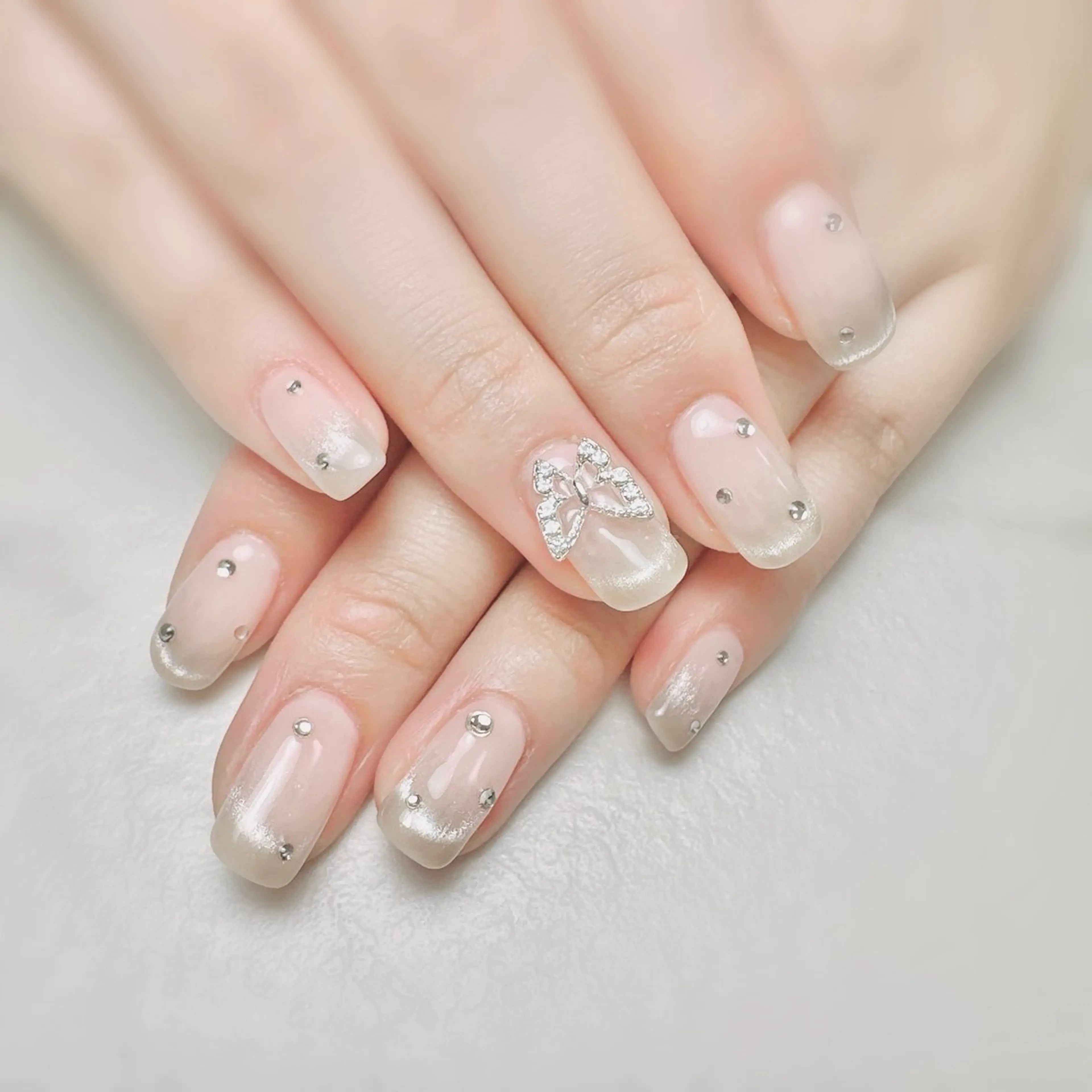 ネイル 韓国ネイル ワンホンネイル Lipi nailのネイルデザイン