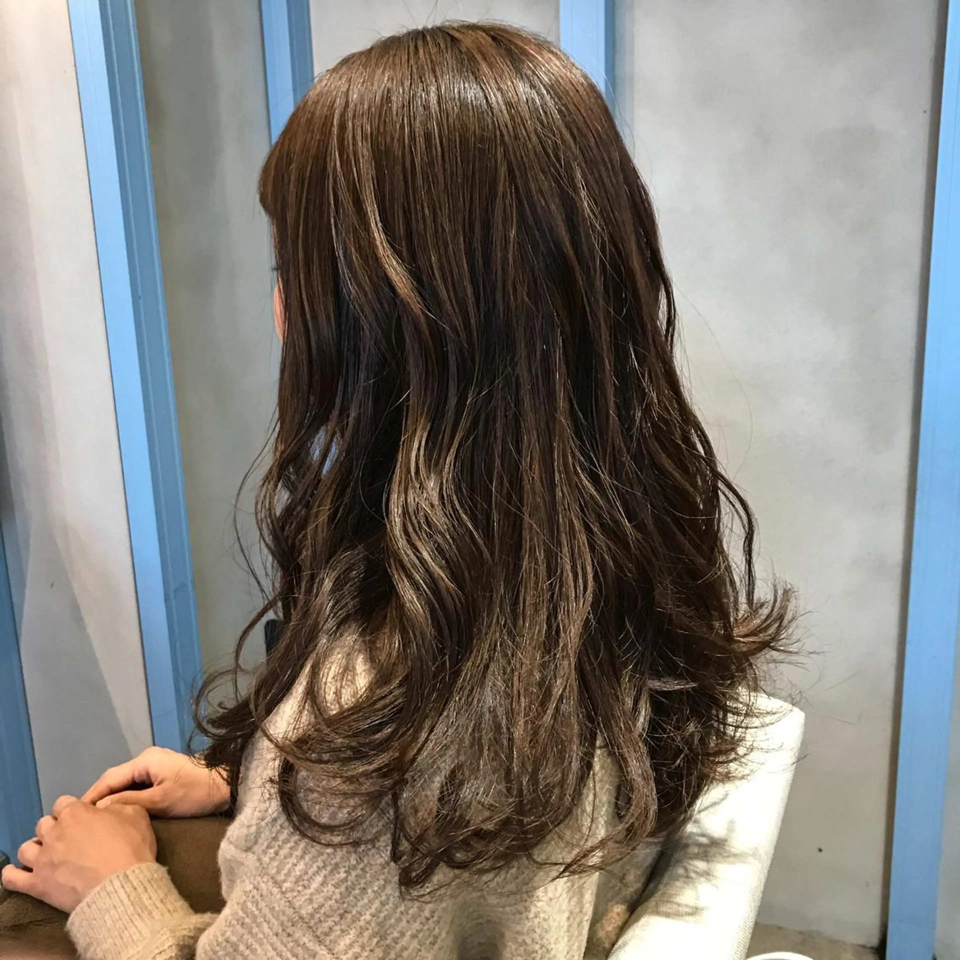 セミロング 所渉/韓国レイヤー /ウルフカットのヘアスタイル