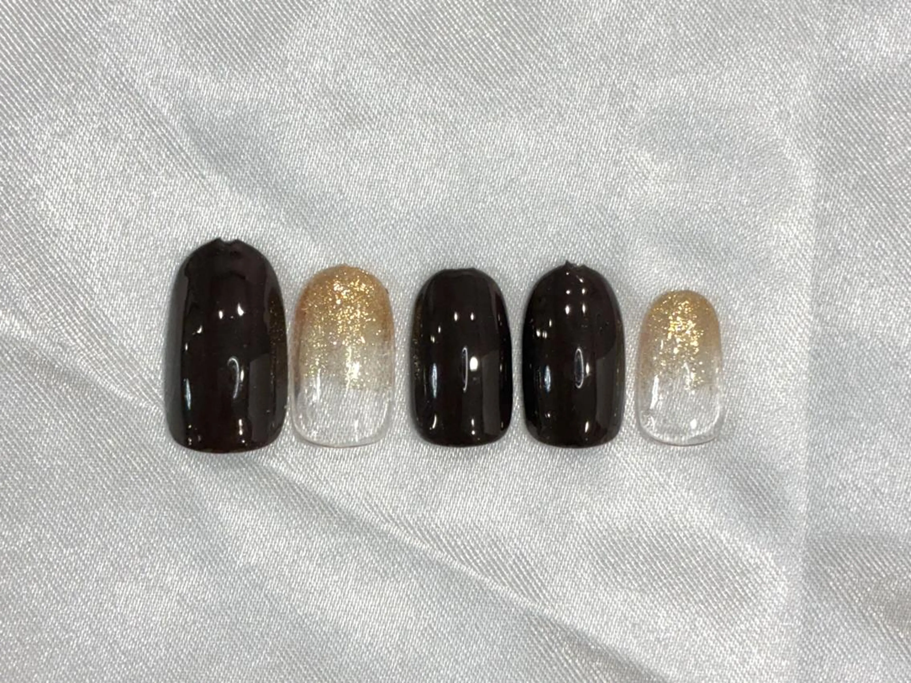 ネイル ハンドネイル １アイ&ネイルサロン リスブラン銀座新富町のネイルデザイン