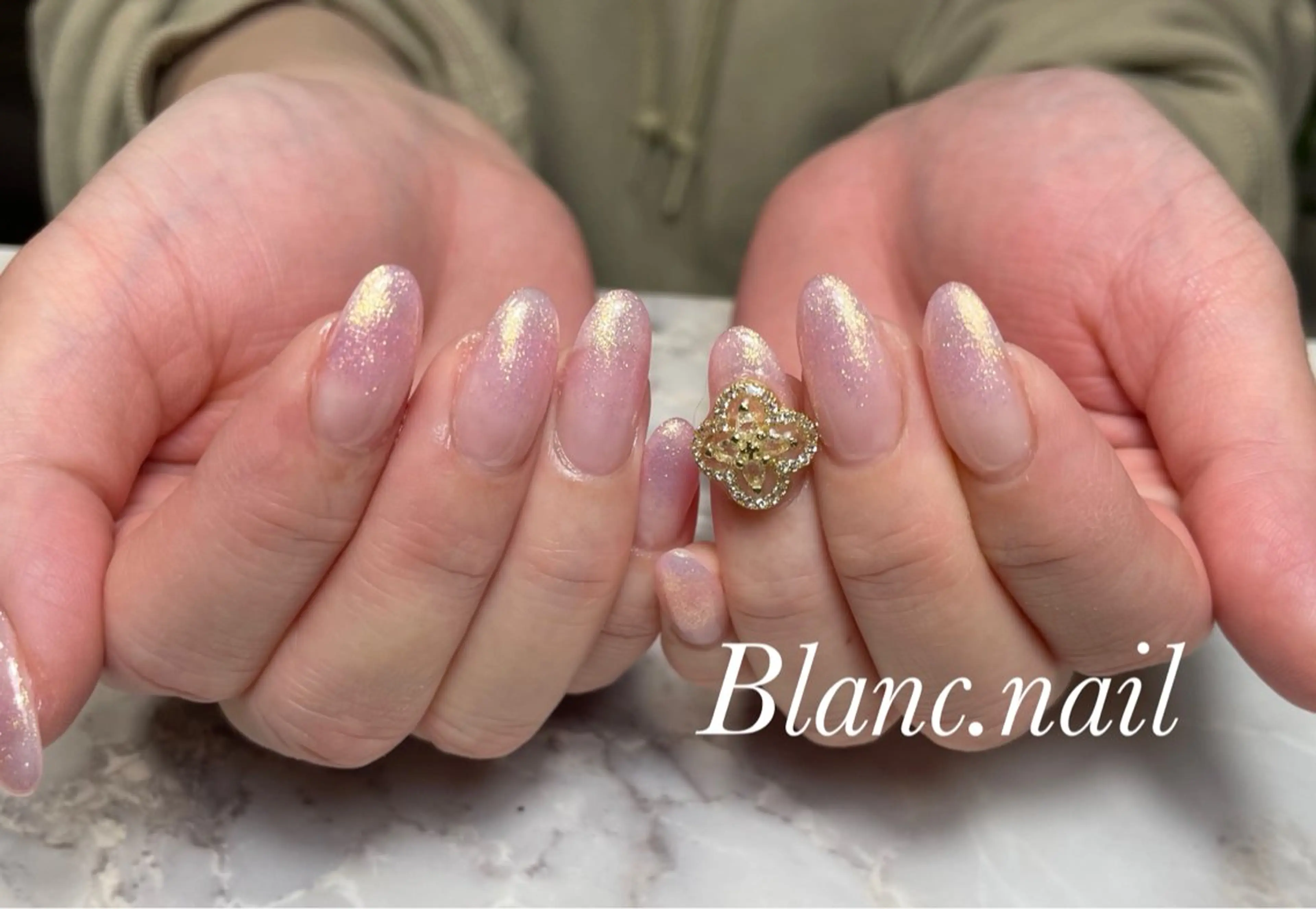 ネイル ジェルネイル キラキラネイル ラメ(グリッター) マグネットネイル ニュアンスネイル ハンドネイル BLANCEnail所属・BLANCnail yuuのネイルデザイン