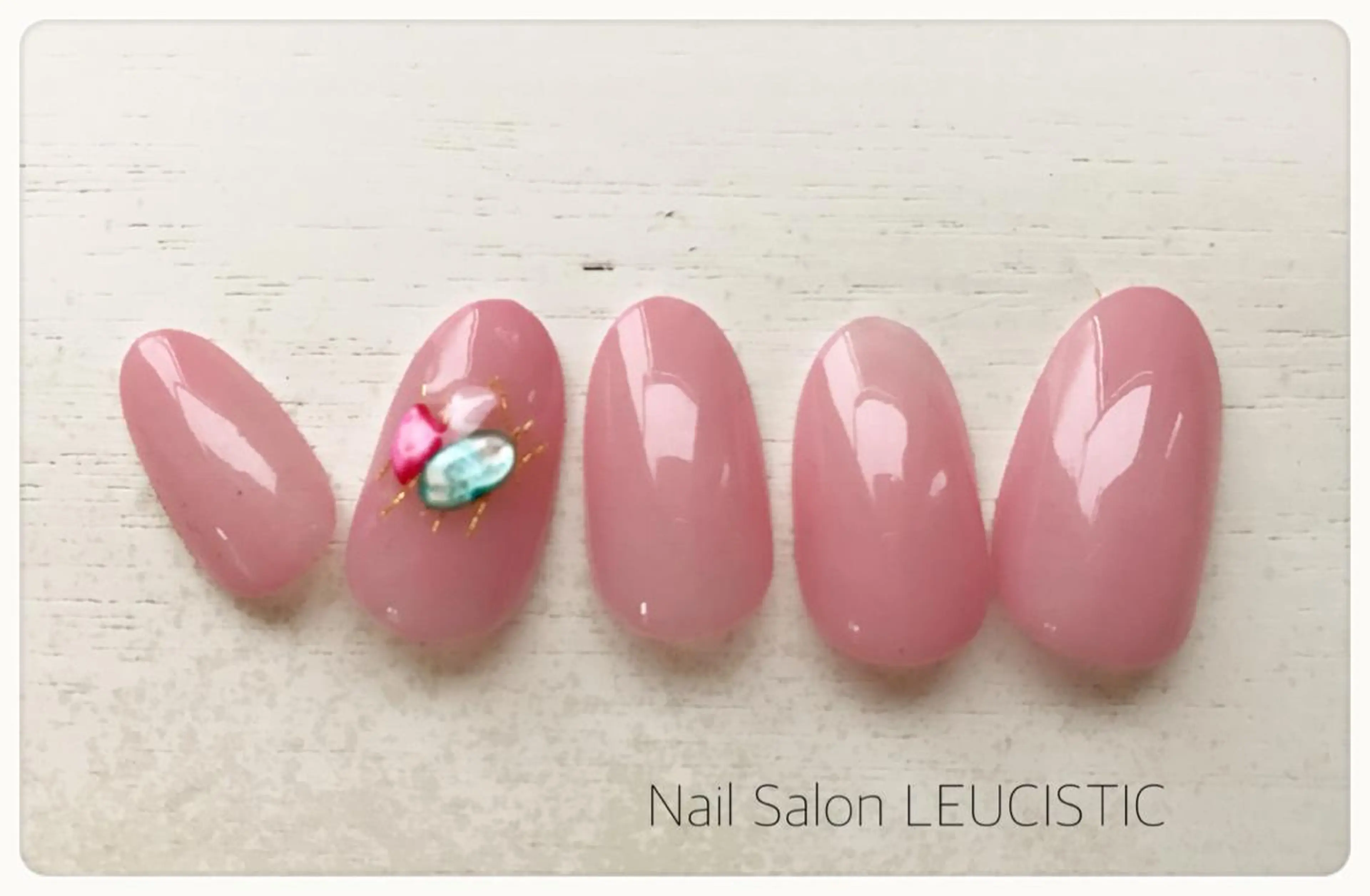 ネイル ピンク シンプルネイル 美時雨・bishigure所属・美時雨 bishigureのエステ・リラクイメージ