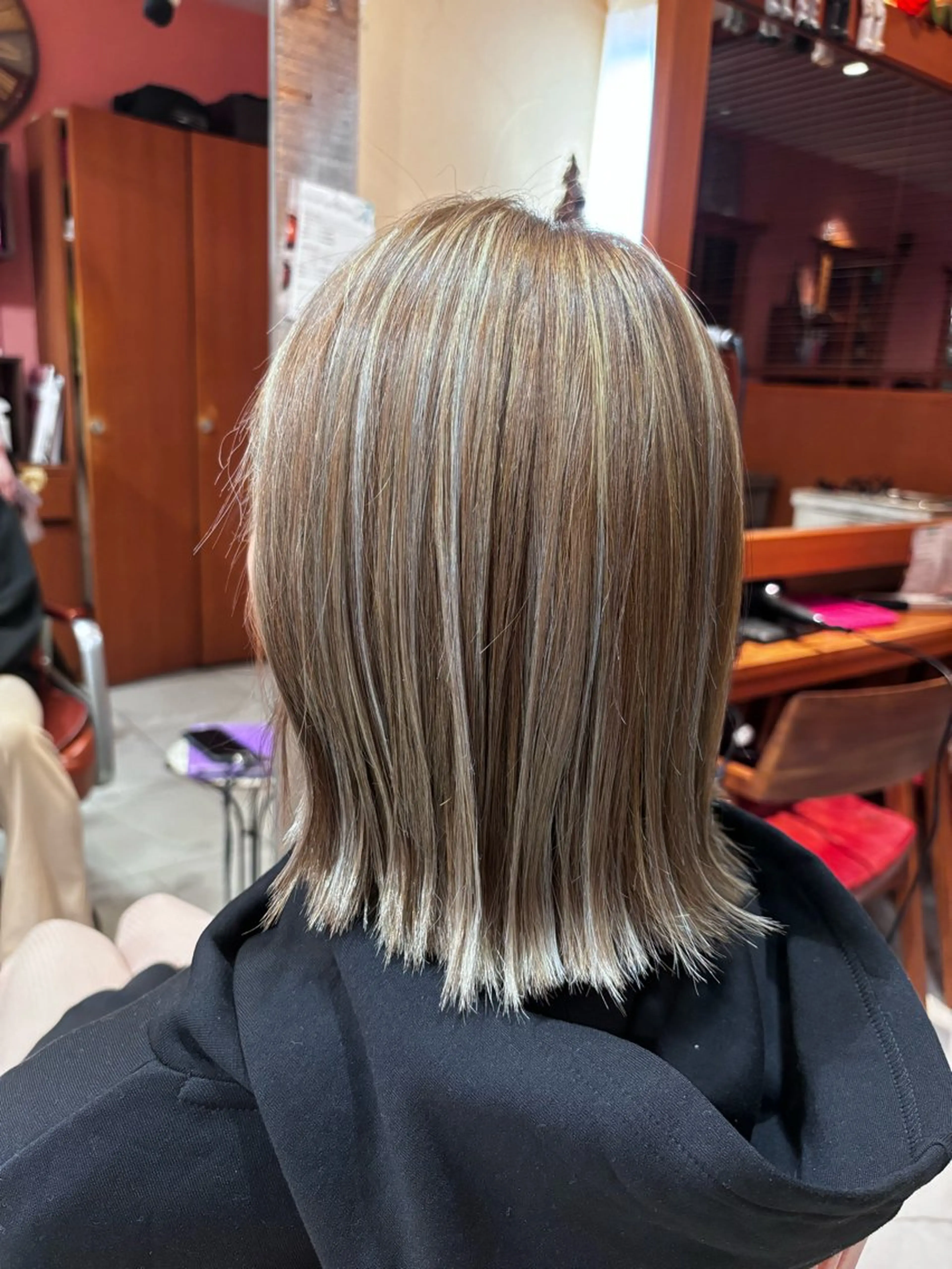 カラー ハイライトカラー 島守 美奈子のヘアスタイル