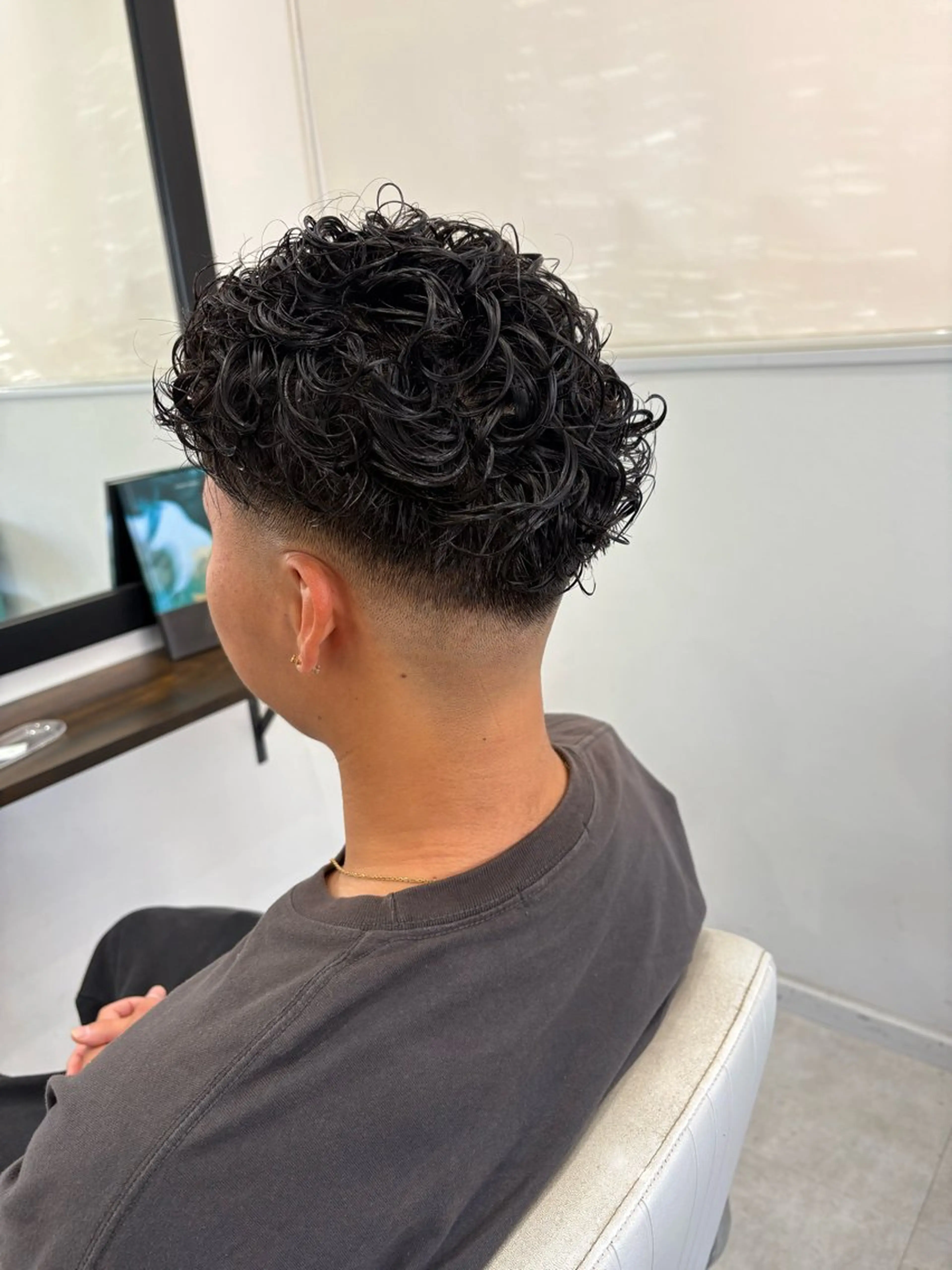 ショート パーマ メンズ カット パーマ 本間 颯太のヘアスタイル