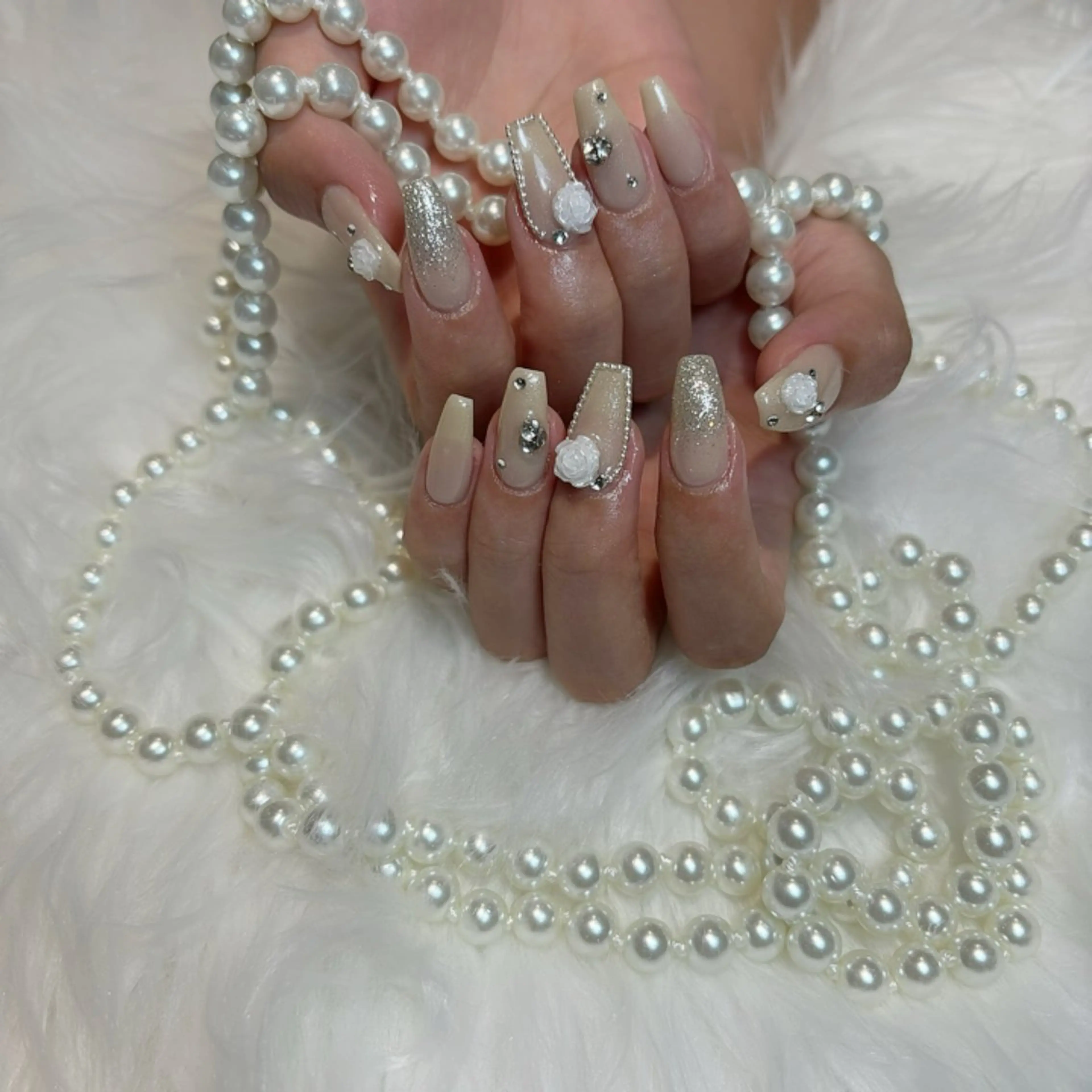【HAND】オフなし⭐️定額《韓国ワンホンネイル》ゴージャスコースの写真