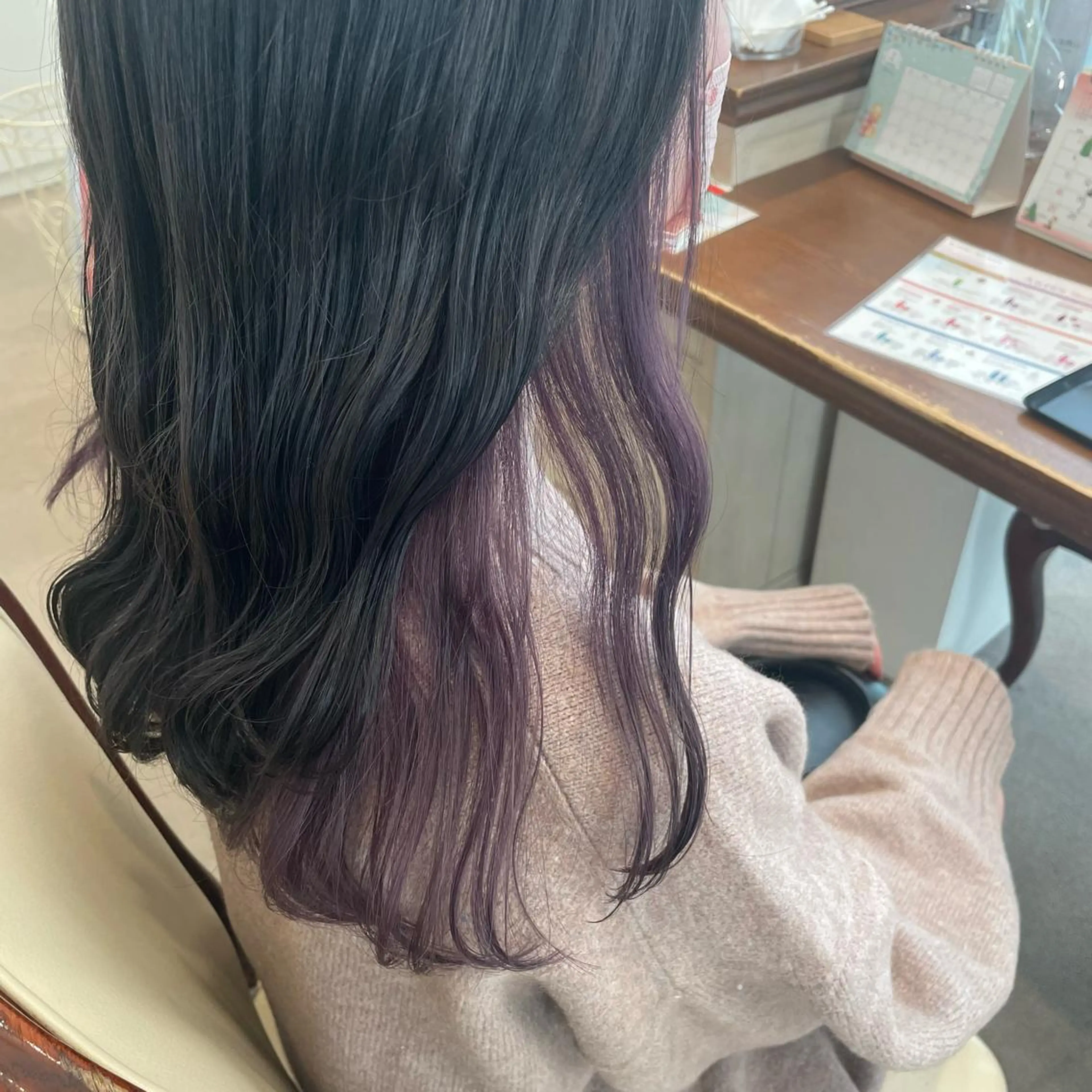 セミロング カラー インナーカラー ヘアカラー トリートメント 🍪ﾖｼｲﾊﾙﾈ🍪 ﾗﾍﾞﾝﾀﾞｰｶﾗｰのヘアスタイル