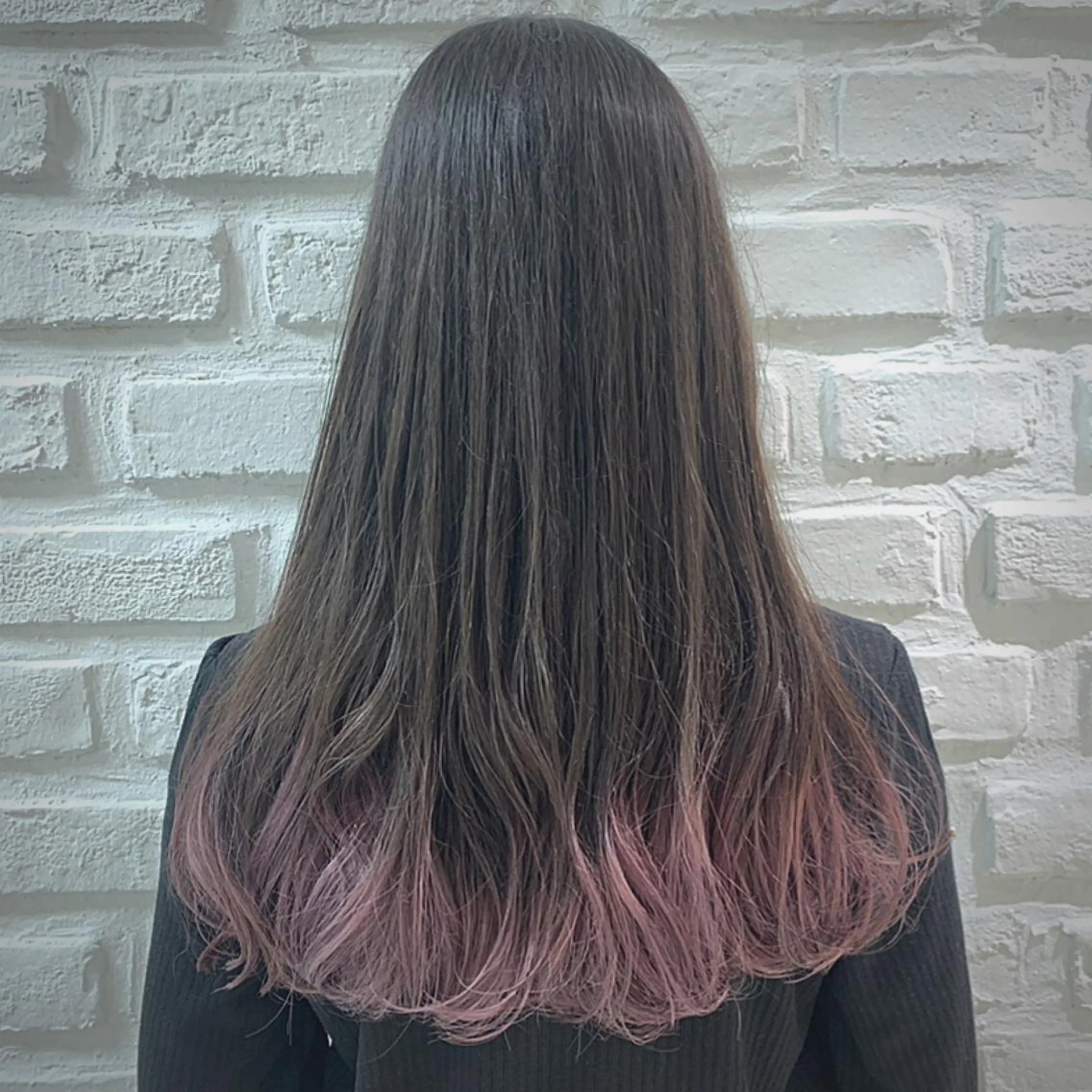 ロング カラー ブリーチ イルミナカラー ラベンダーカラー ラベンダーピンク ピンクカラー カット ヘアカラー トリートメント 【デザインカラー】 粥川佳日望のヘアスタイル