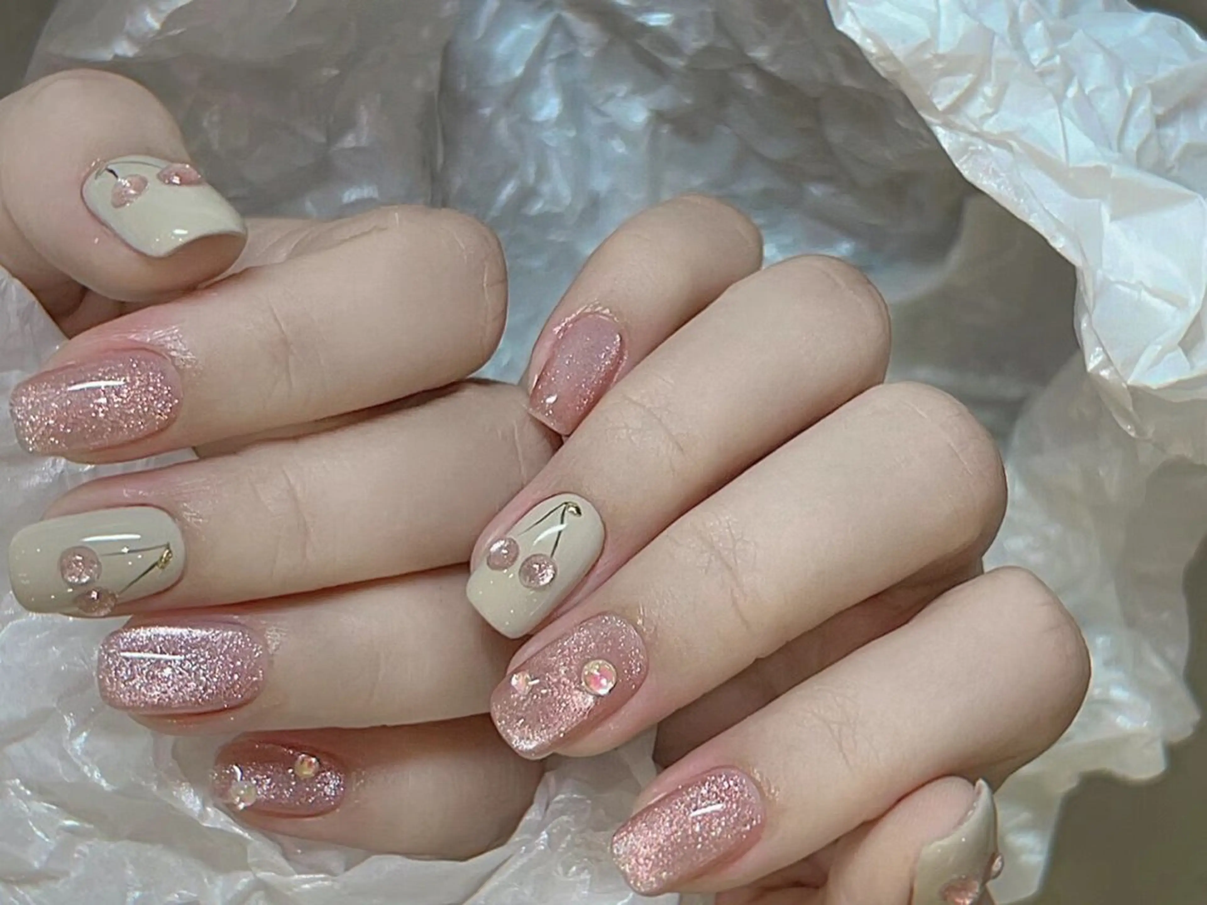 11-HAND🦋【JR新人】［オフ込み］持ち込みアート6本やり放題　画像Okの写真