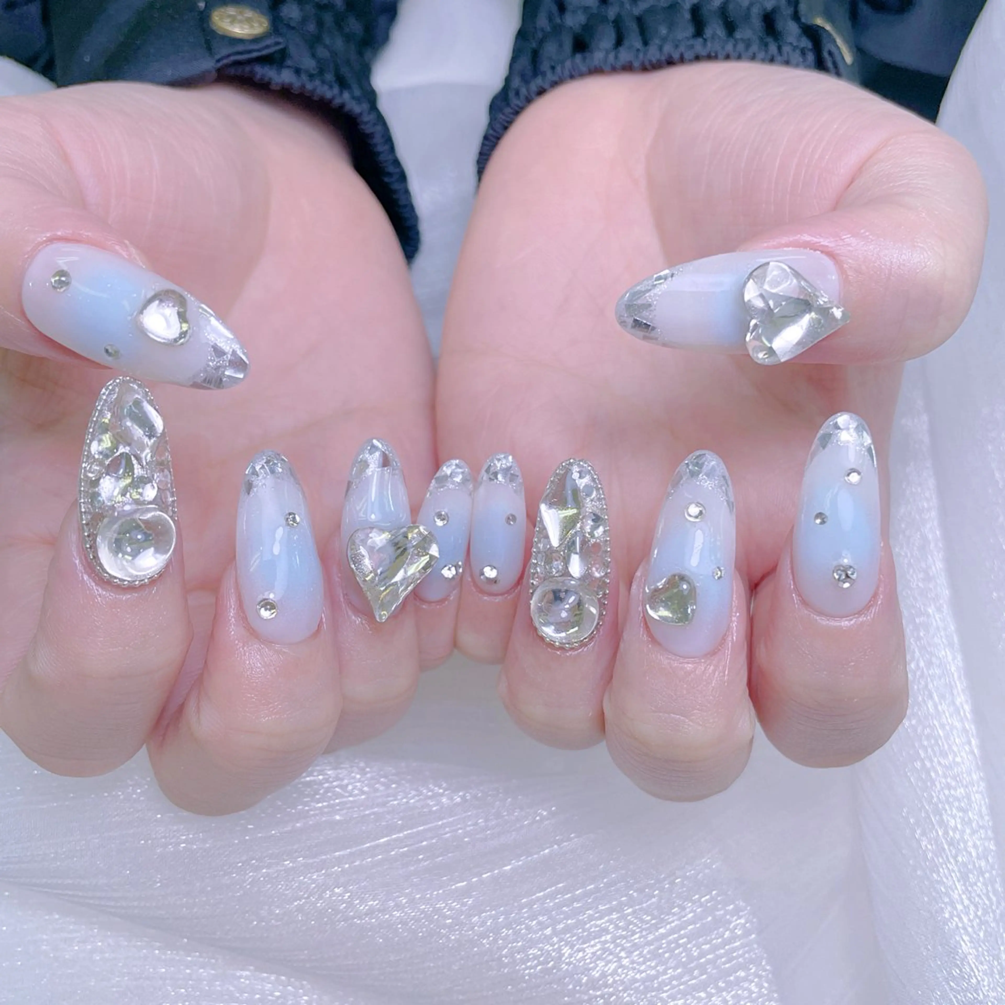 ネイル チークネイル フレンチネイル ガーリー ガラスフレンチ キラキラネイル ハンドネイル NailPrincess所属・princess スカルプ専門店のネイルデザイン