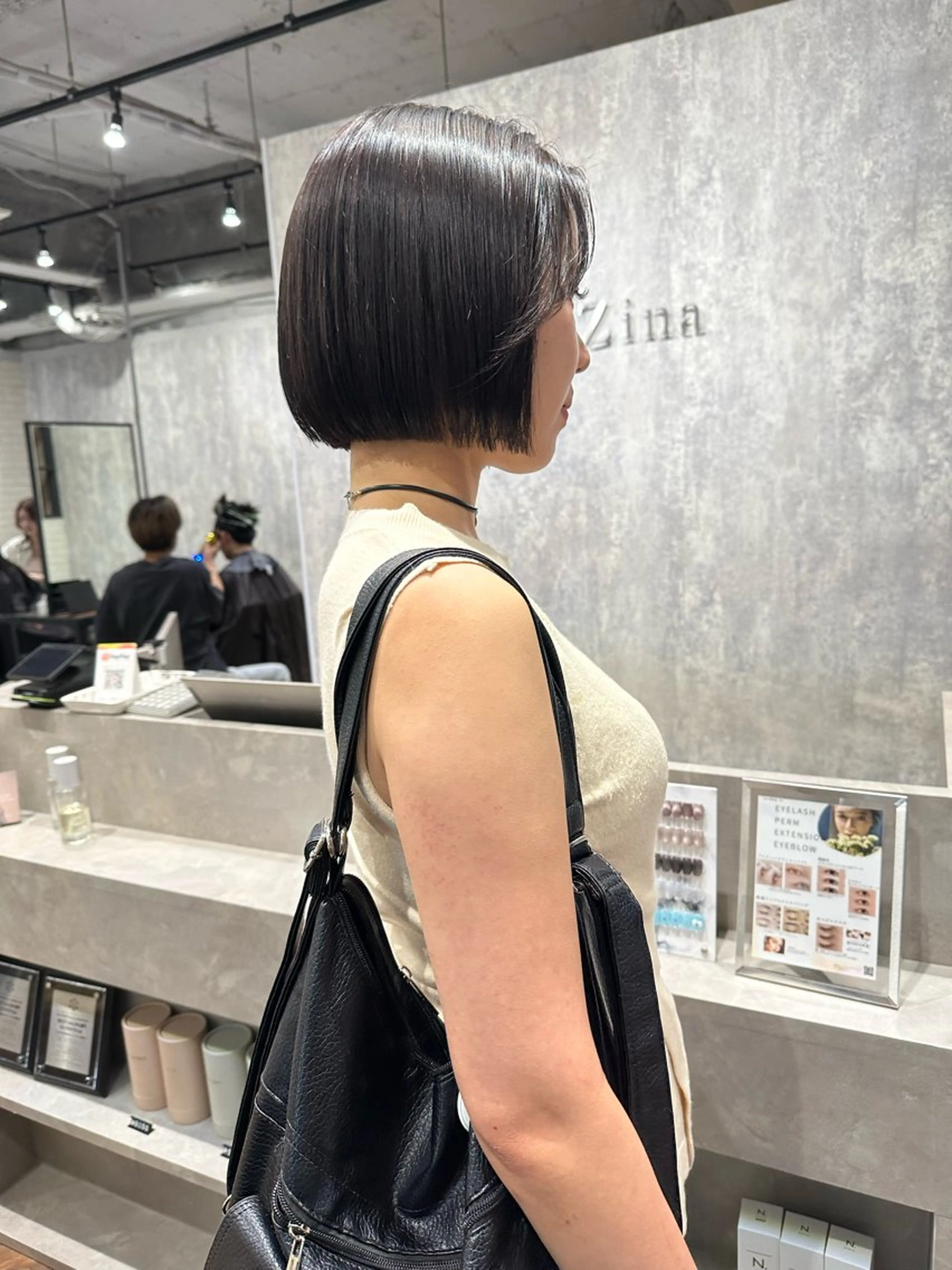 ショート カラー ブラウンカラー ラベンダーカラー ラベンダーブラウン ボブ カット ヘアカラー トリートメント レイヤー/ボブ/ 顔周り/yukinaのヘアスタイル