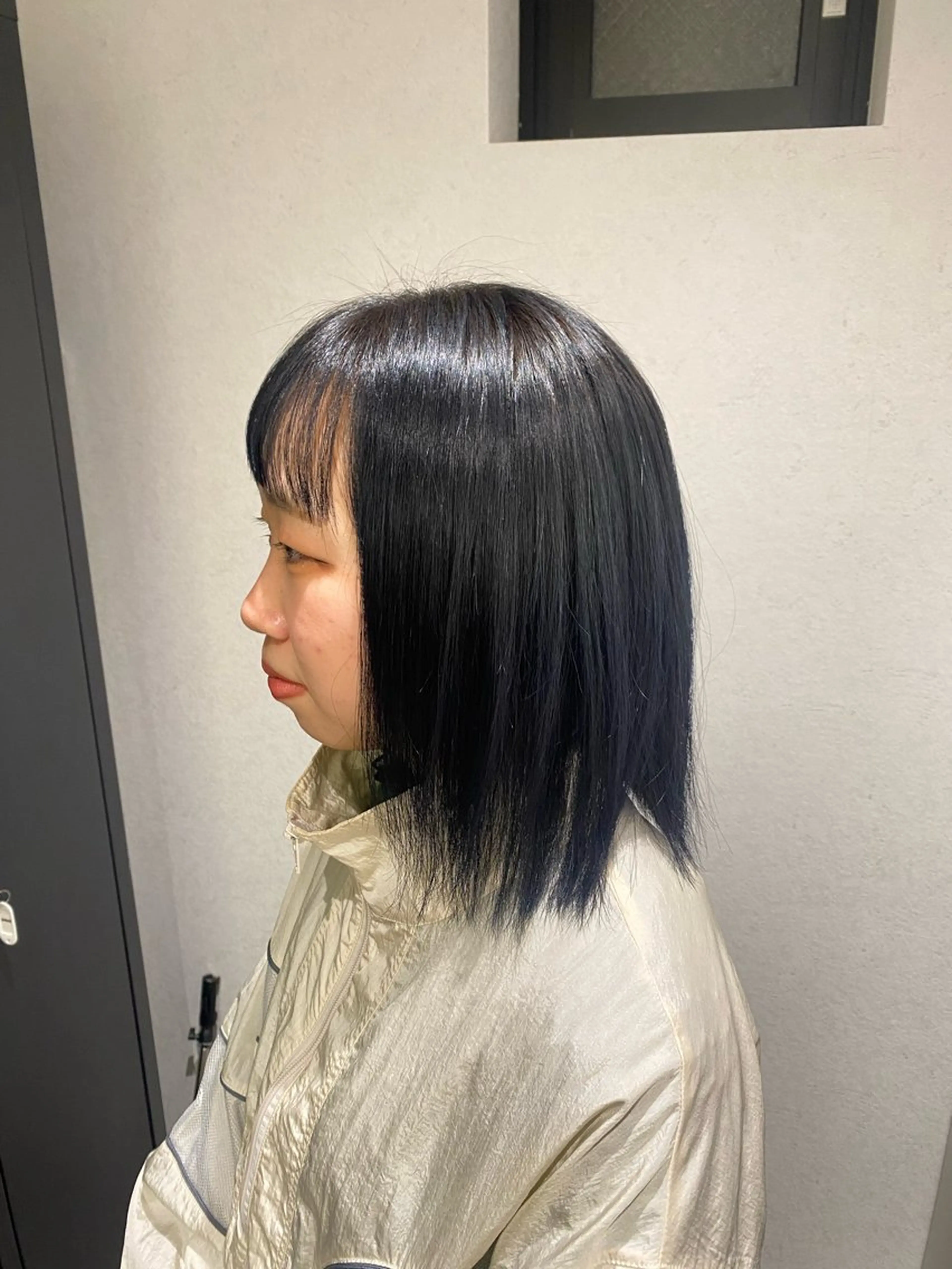 ミディアム カット ヘアカラー 🖤🌀くるくる パーマ🌀🖤ayaのヘアスタイル