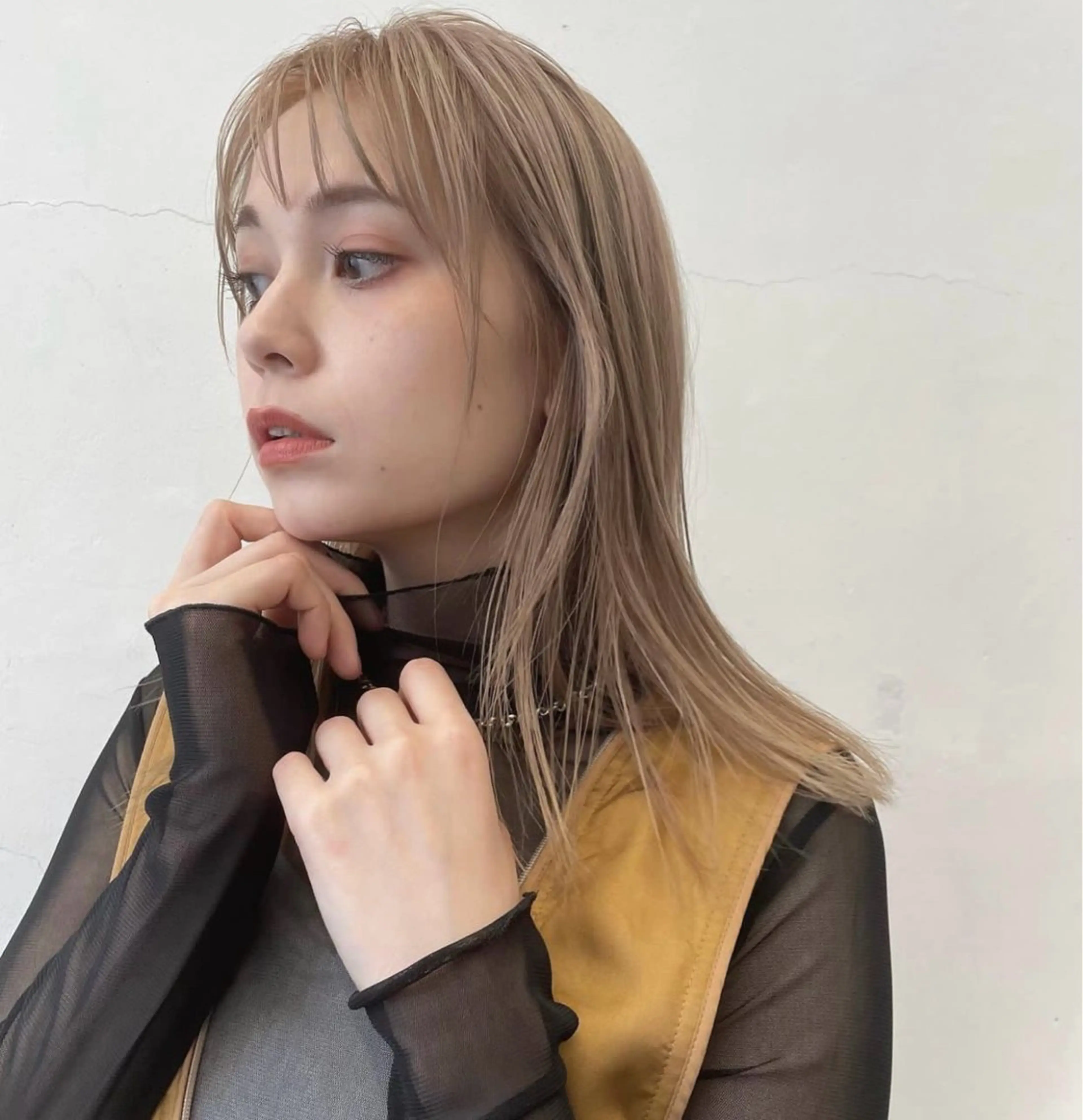 セミロング カラー カット ヘアカラー トリートメント nico TOKYO 渋谷所属・ハイトーンブリーチ 特化🌈フジタハルキのヘアスタイル