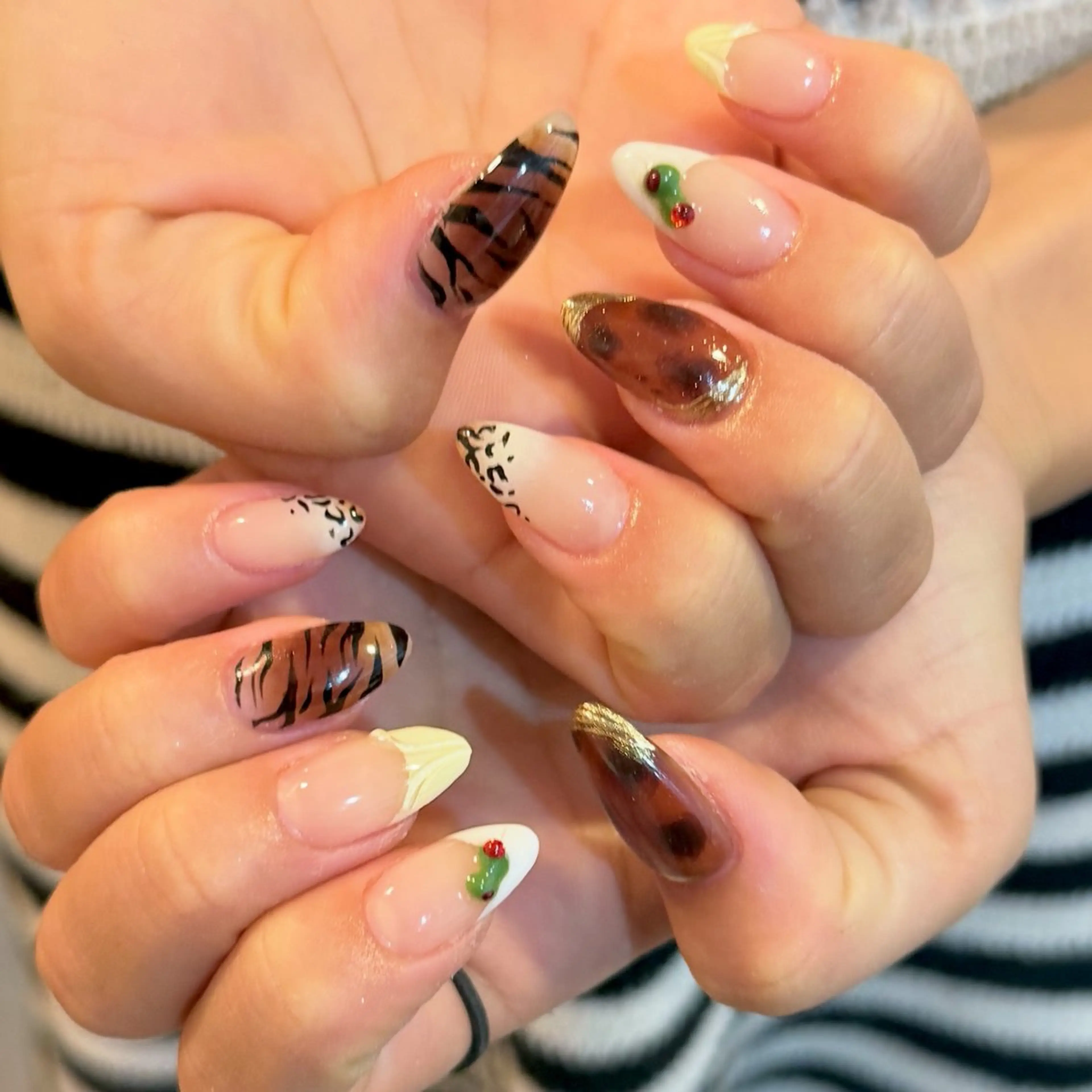 ネイル ハンドネイル フットネイル こと /art nailのネイルデザイン