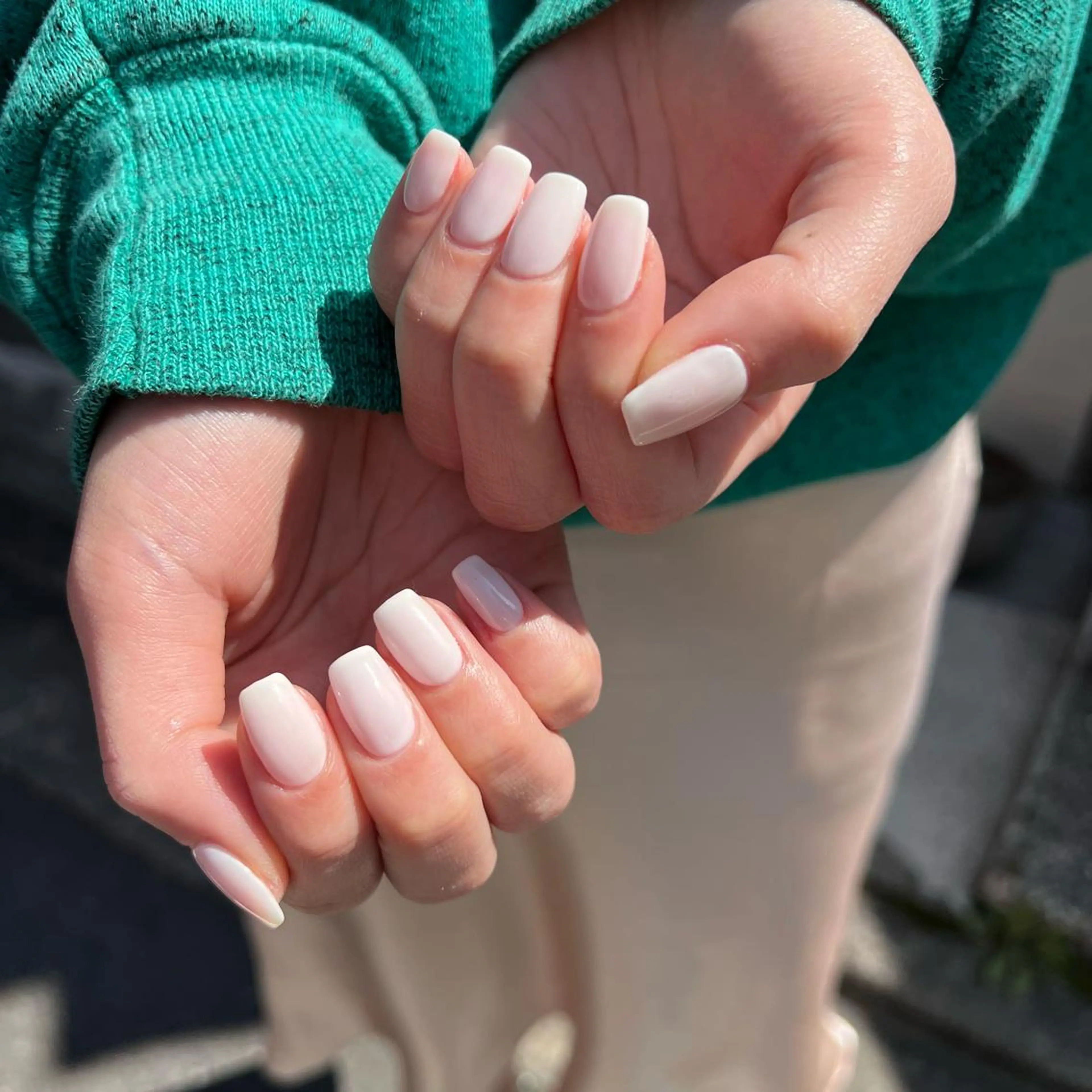 ネイル クリアネイル ニュアンスネイル ホワイト 酒井 サカイのネイルデザイン