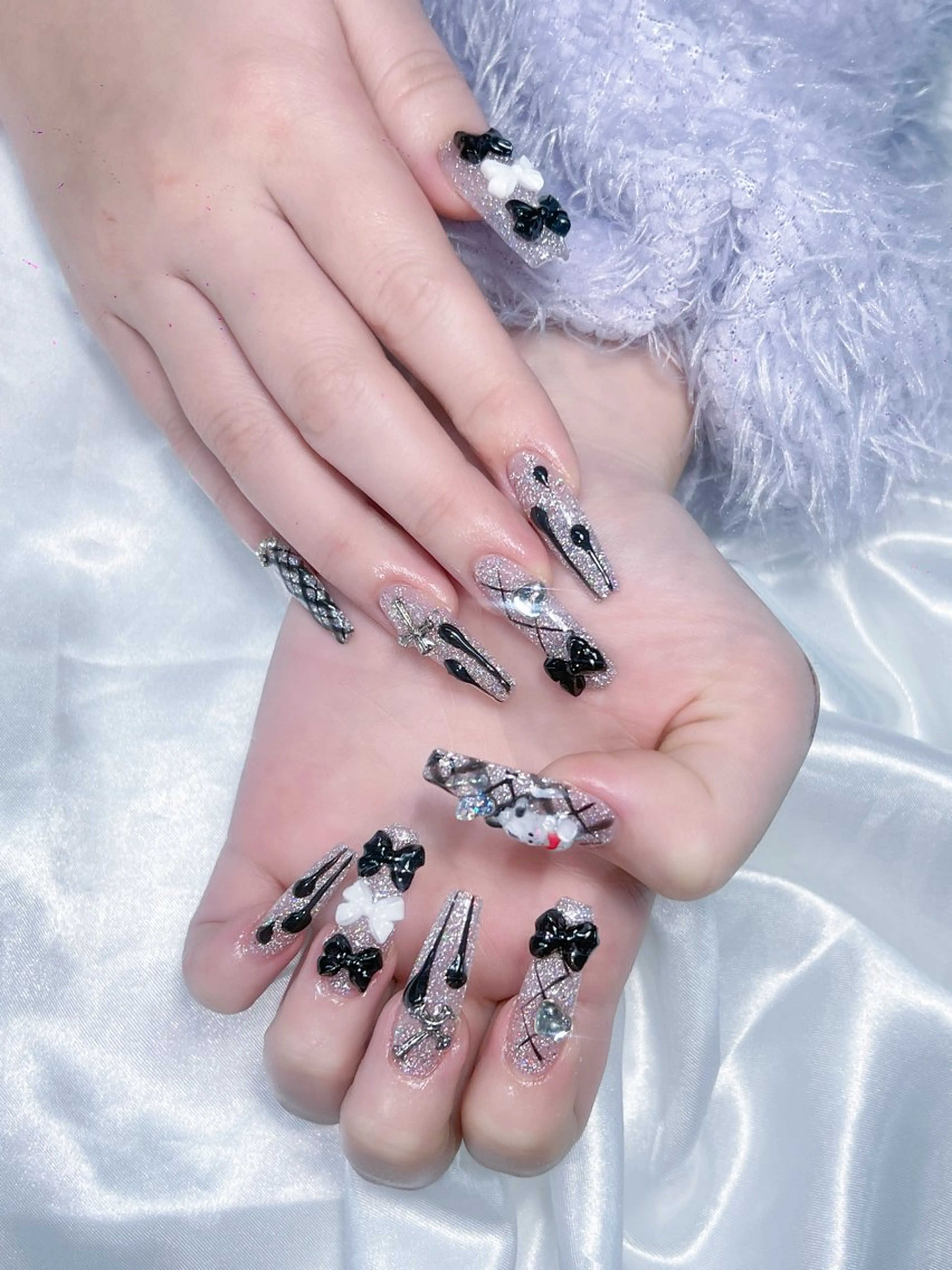 ネイル LEELA NAIL STUDIO所属・LEELA NAIL STUDIOのネイルデザイン