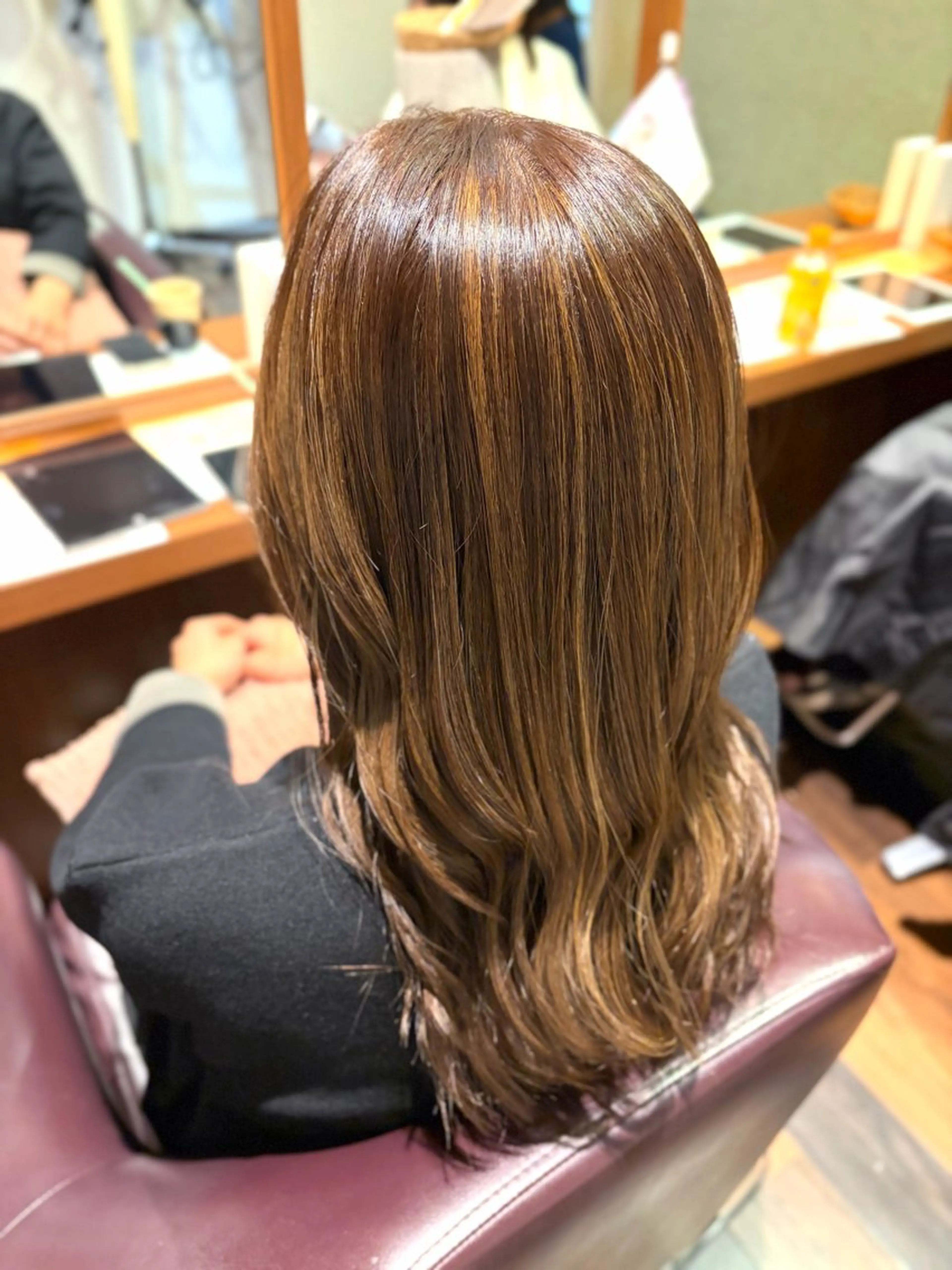 ロング カラー カット ヘアカラー よしだ しおりのヘアスタイル