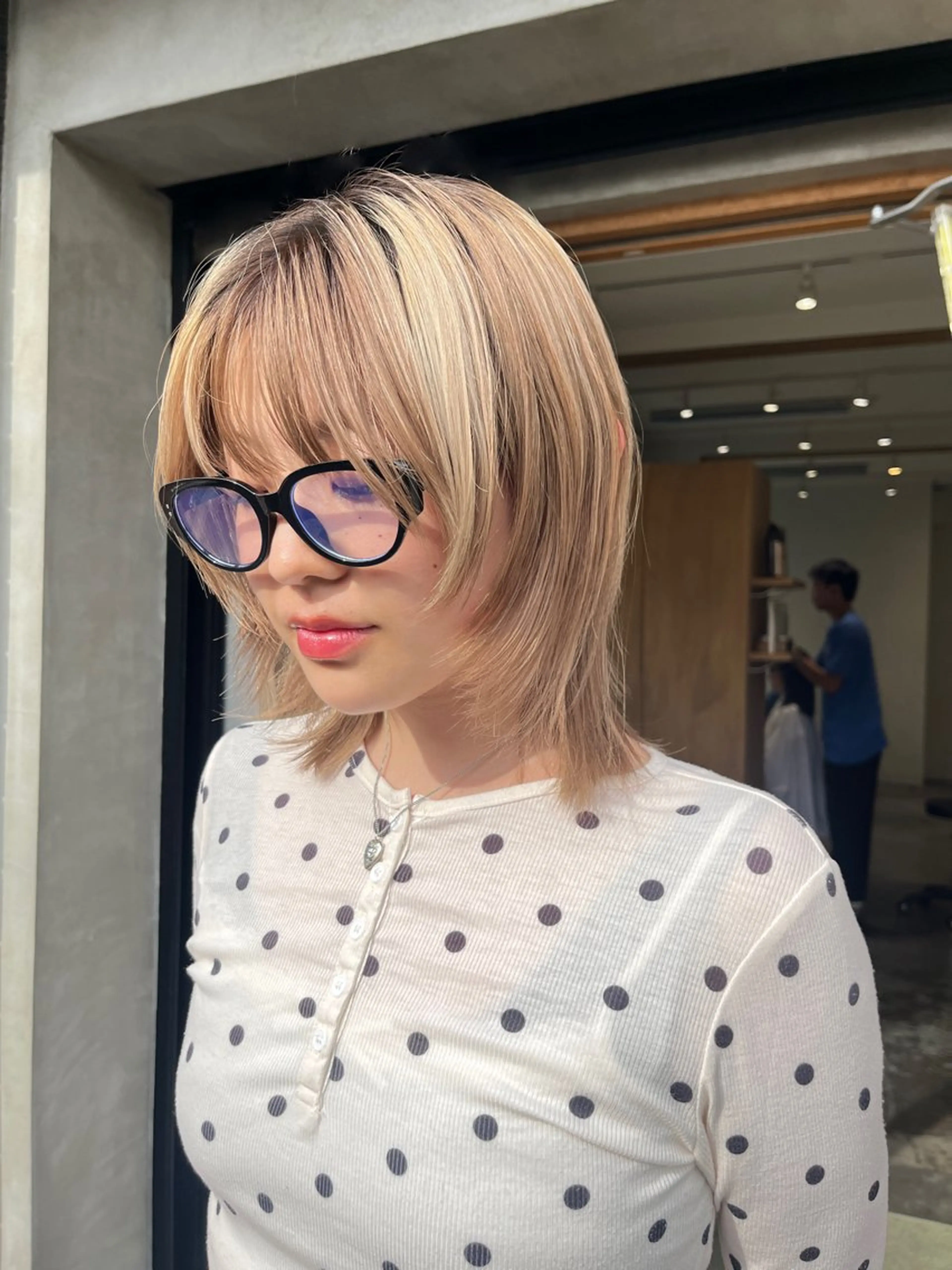 ミディアム カラー レイヤーカット カット トリートメント YUI／レイヤー カット/透明感カラーのヘアスタイル