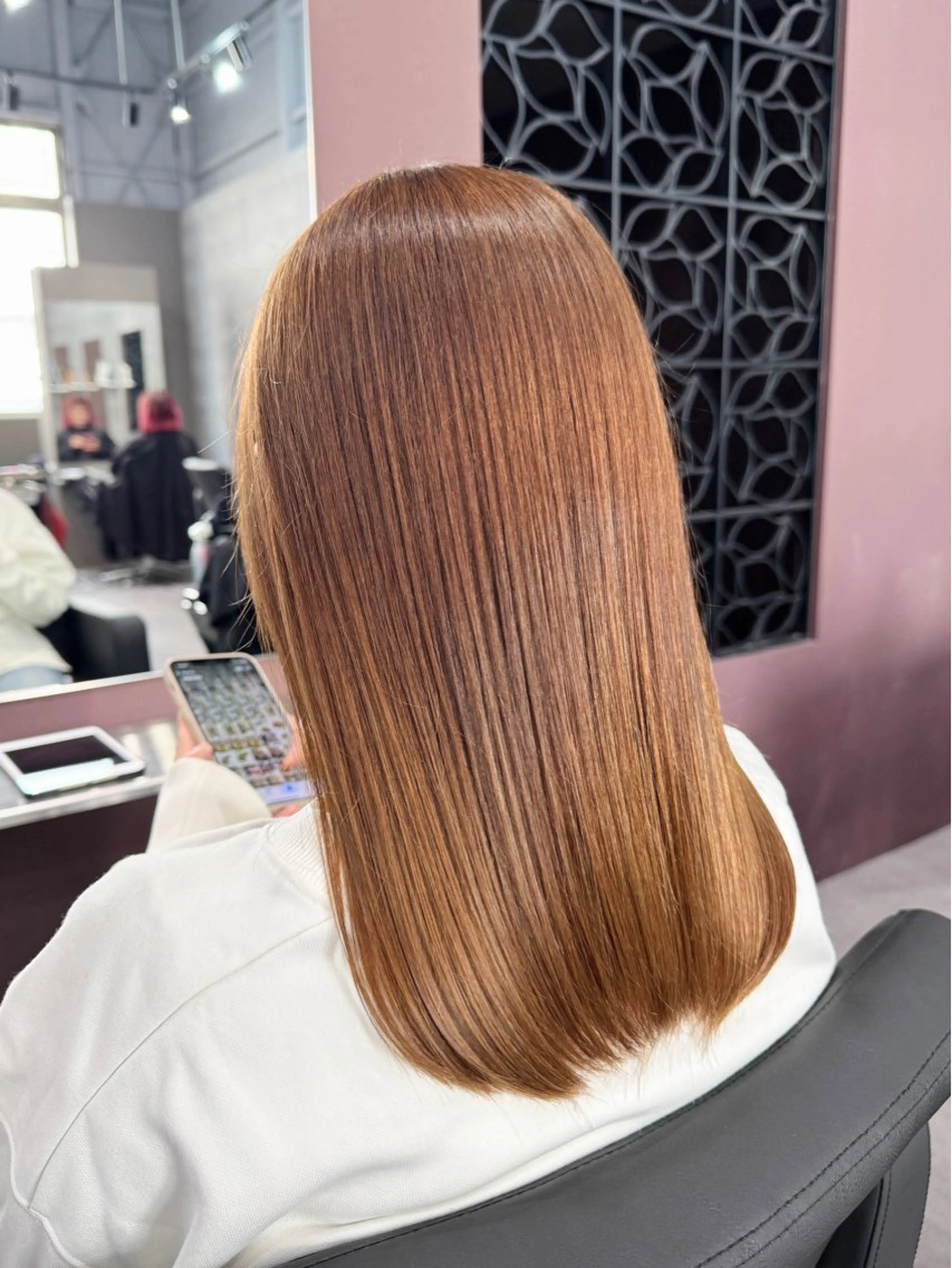 ミディアム カット ヘアカラー トリートメント modern made モダンメイド所属・イメチェン☆丁寧接客 田中 優貴のヘアスタイル