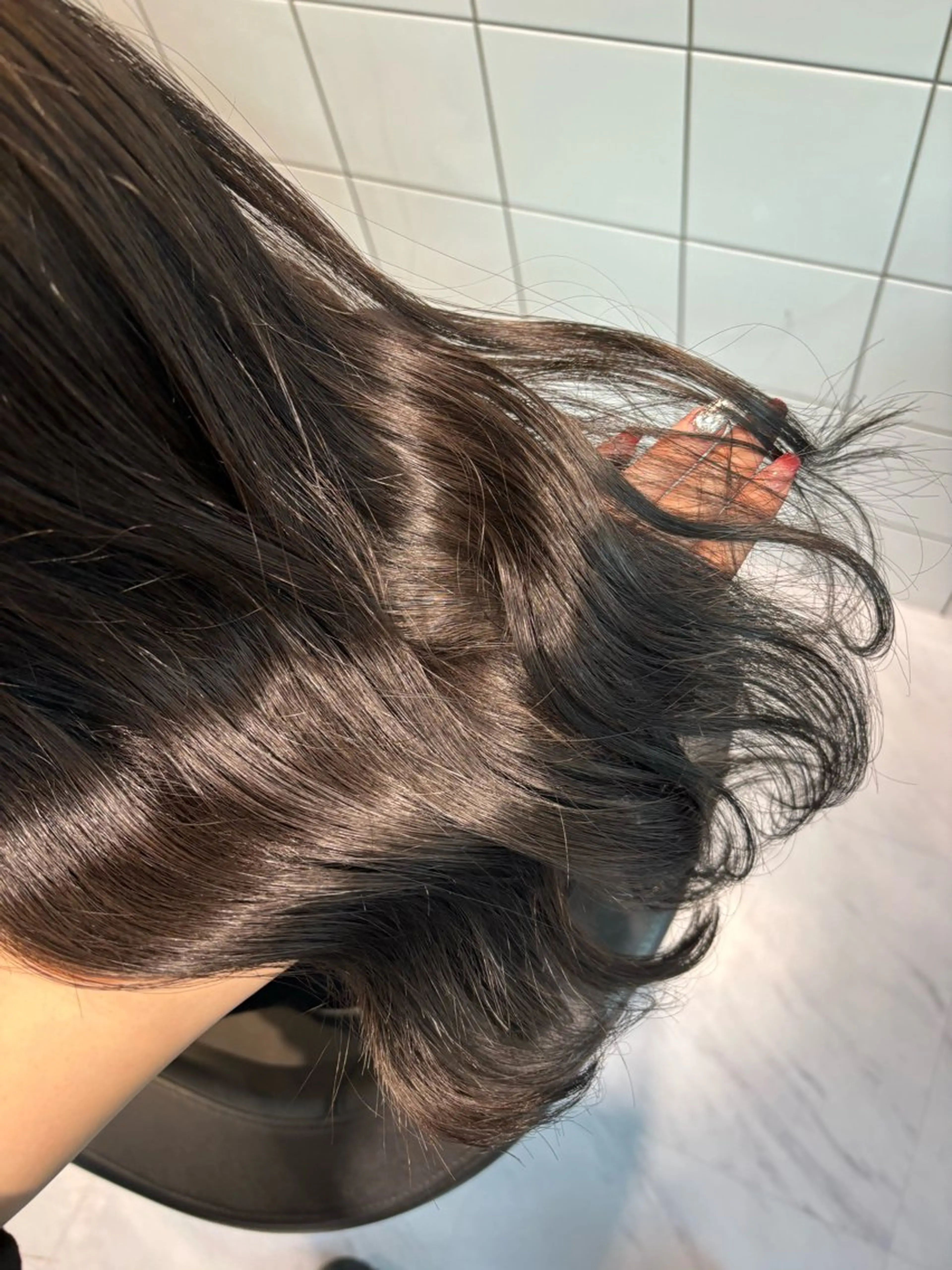 ロング カラー 透明感カラー グレージュ オリーブグレージュ オリーブグレー 髪質改善 表参道♡暗髪^ྀི 艶カラー♡アユミのヘアスタイル