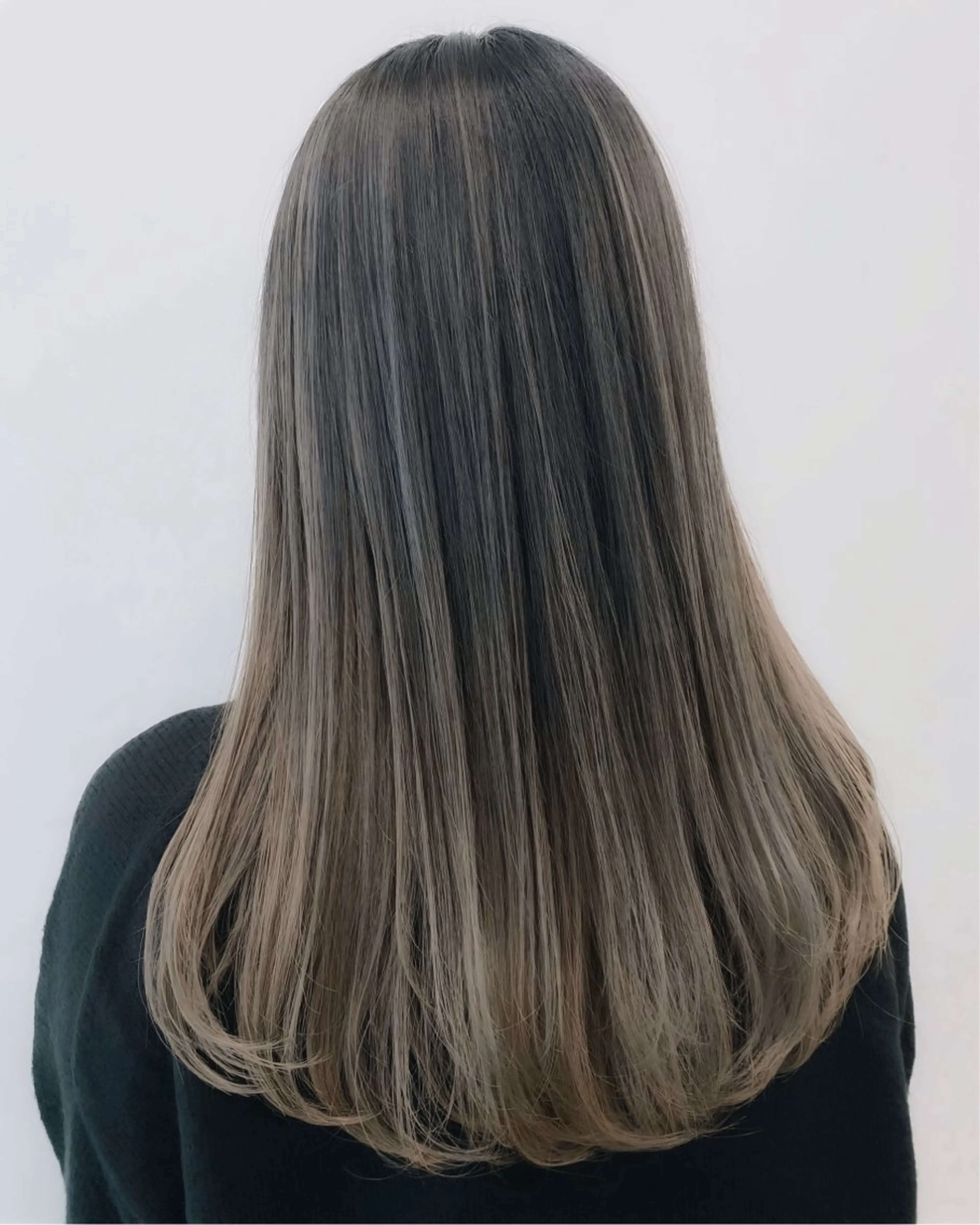 ロング ハイライト レイヤーカット カット ヘアカラー トリートメント ヘアセット Rikuto/原宿 /バレイヤージュのヘアスタイル