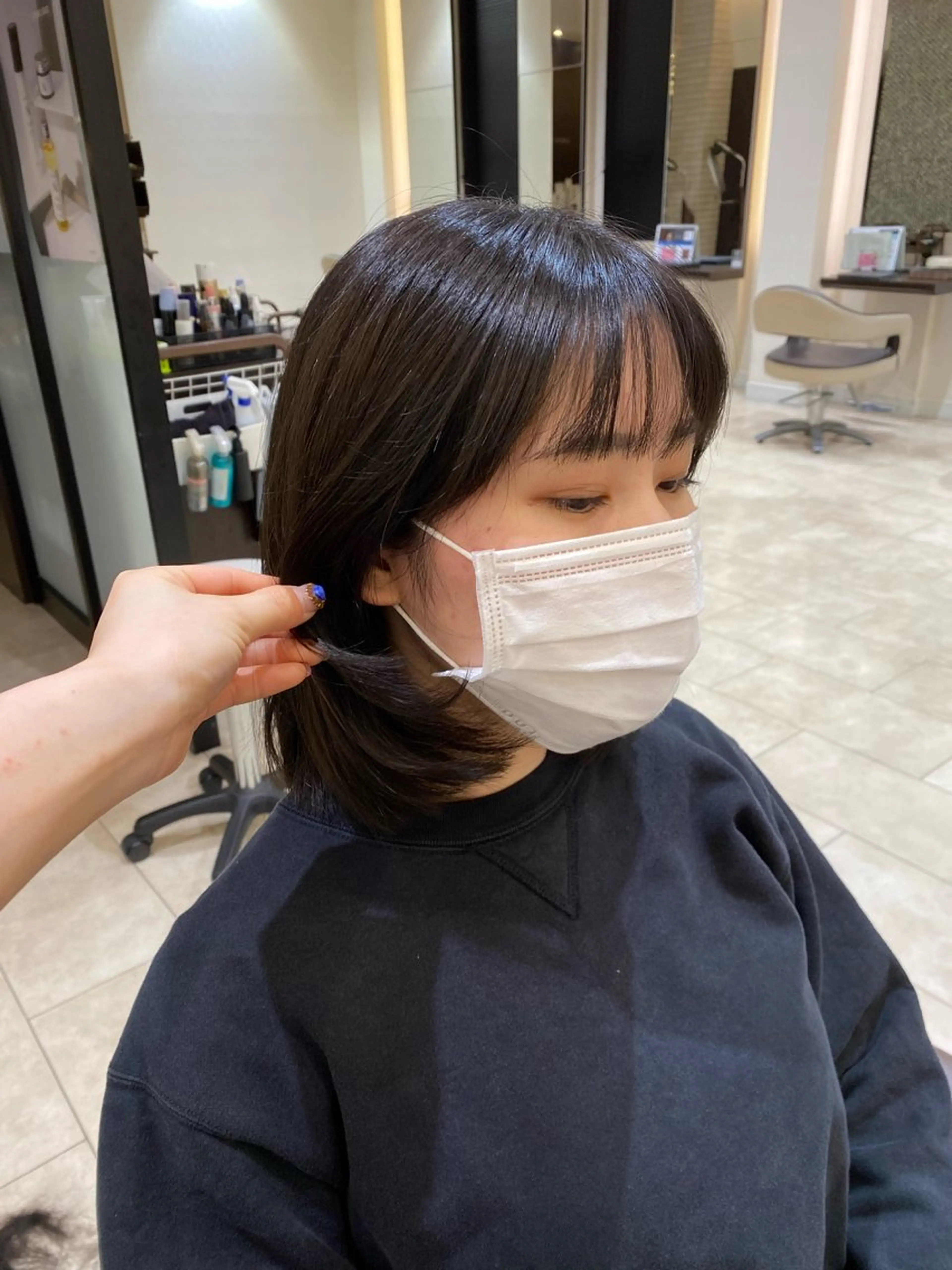 ミディアム 顔周りカット レイヤーカット CARDIA LUSSO所属・松下 美希のヘアスタイル