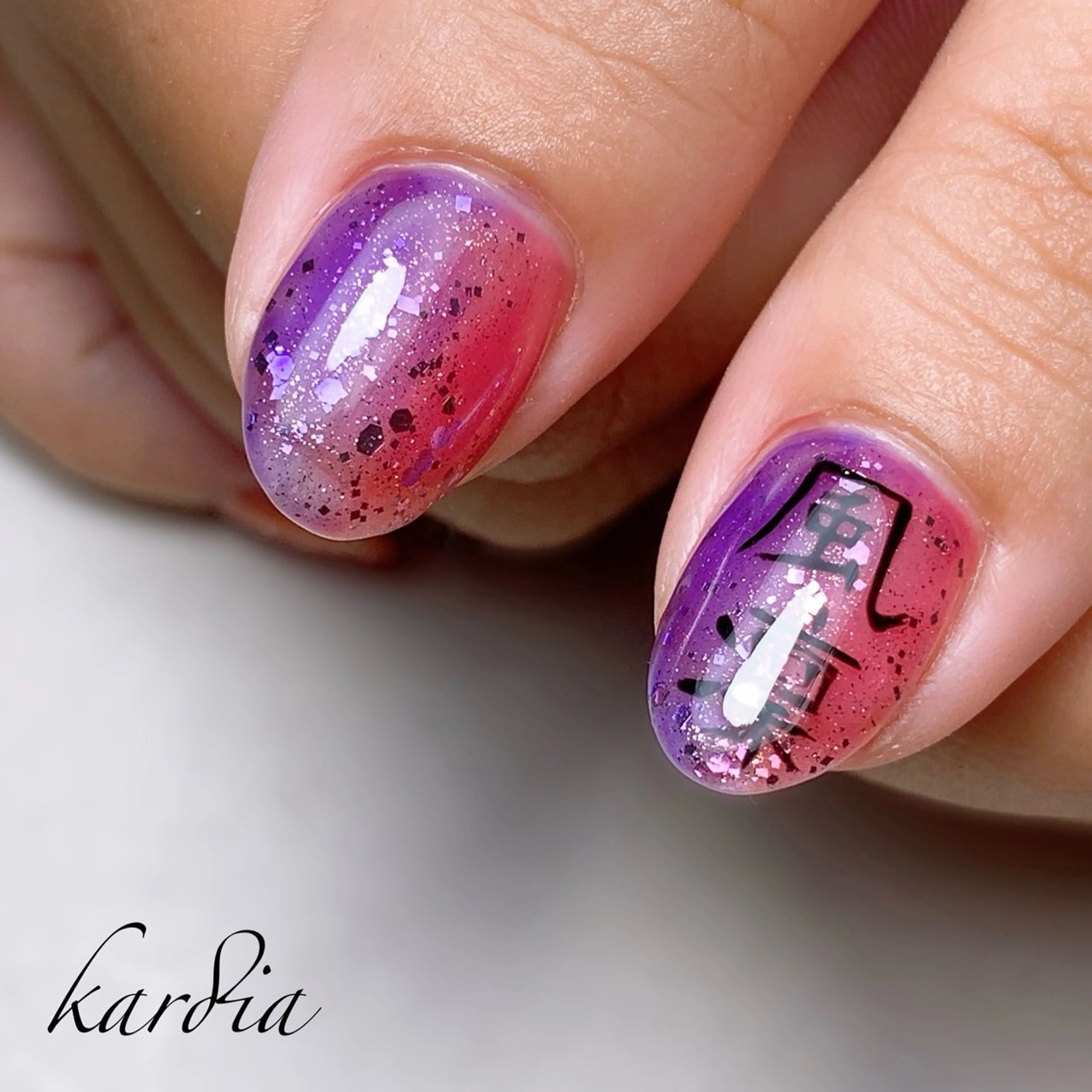 ネイル ハンドネイル καρδιά -ｶﾙﾃﾞｨｱ-のネイルデザイン