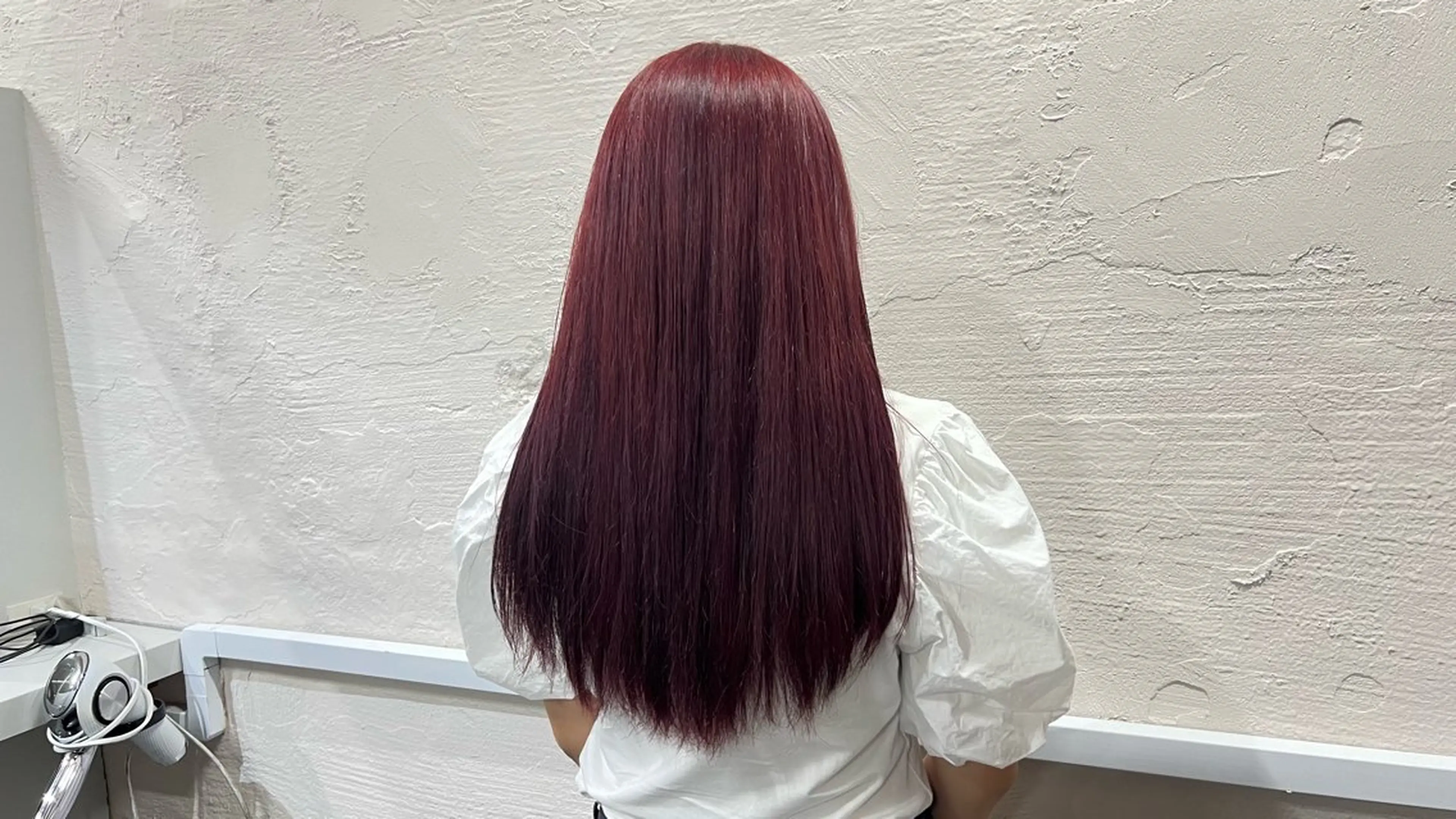 セミロング カラー ブリーチ レッドカラー 🎀tokute ナオ🧸のヘアスタイル