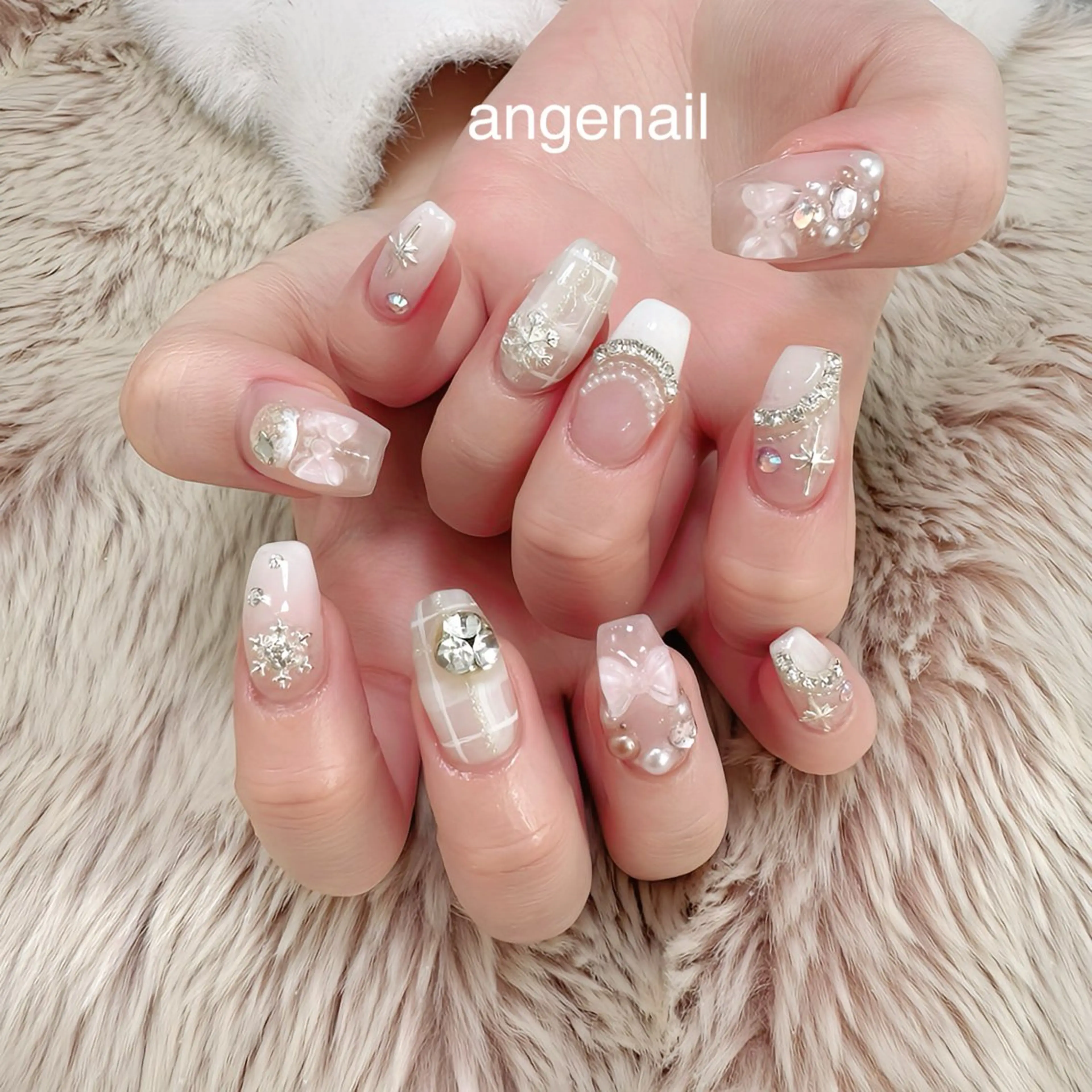 ネイル ハンドネイル オーナーネイリスト MAKIのネイルデザイン