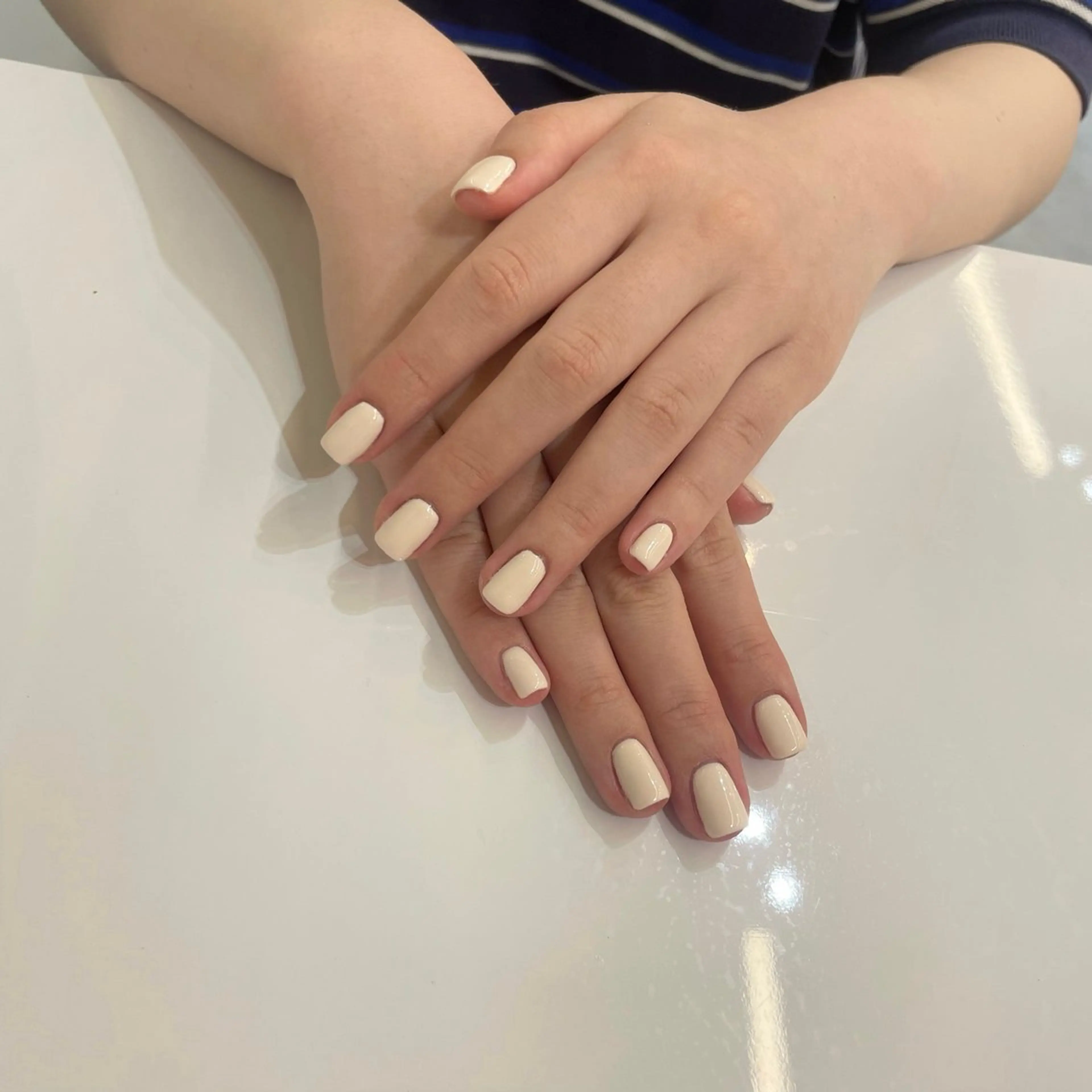 ネイル pool Yuzu🌷のネイルデザイン
