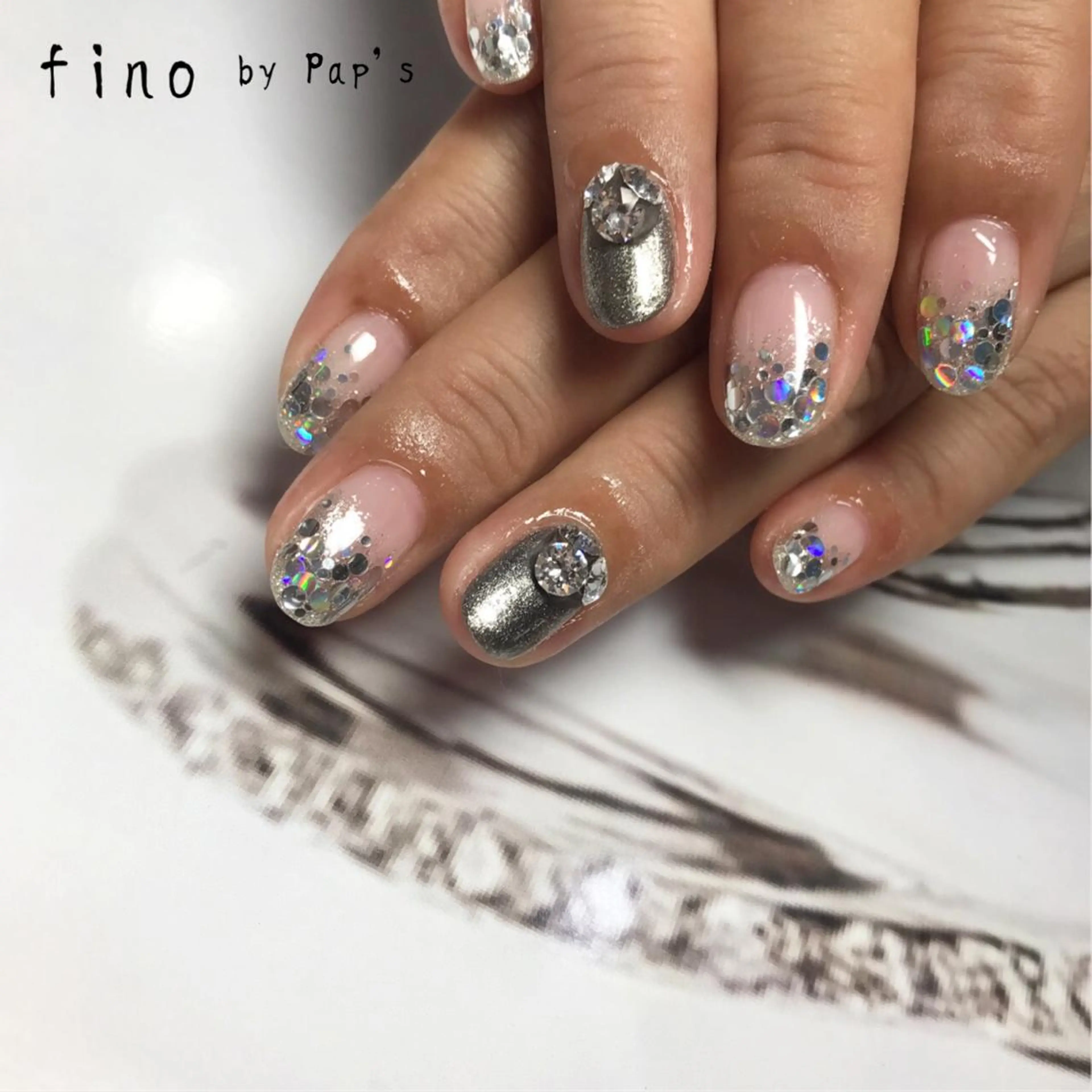 ネイル fino by Pap's所属・西畠 真由美のネイルデザイン