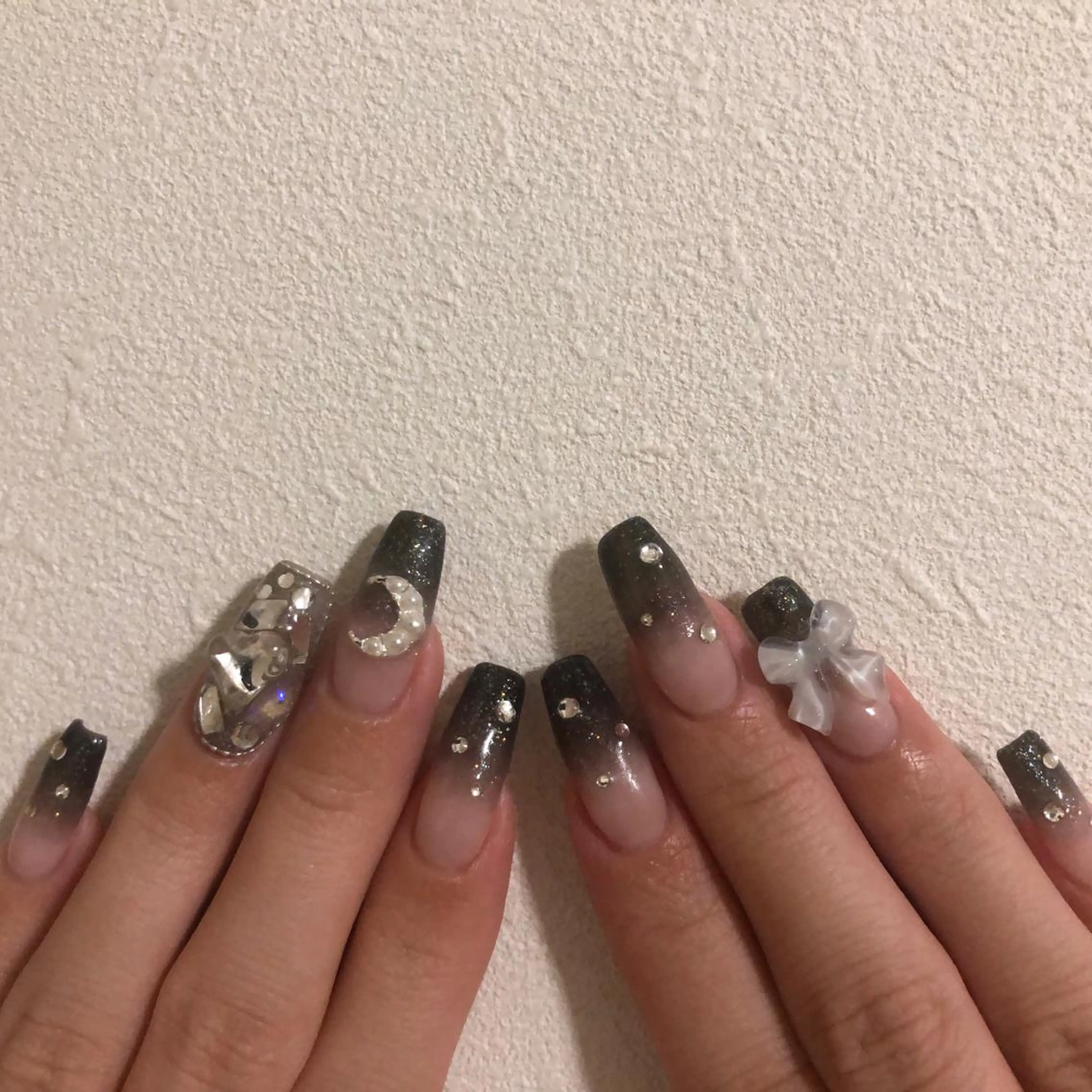 ネイル ハンドネイル ViViA momokaのネイルデザイン