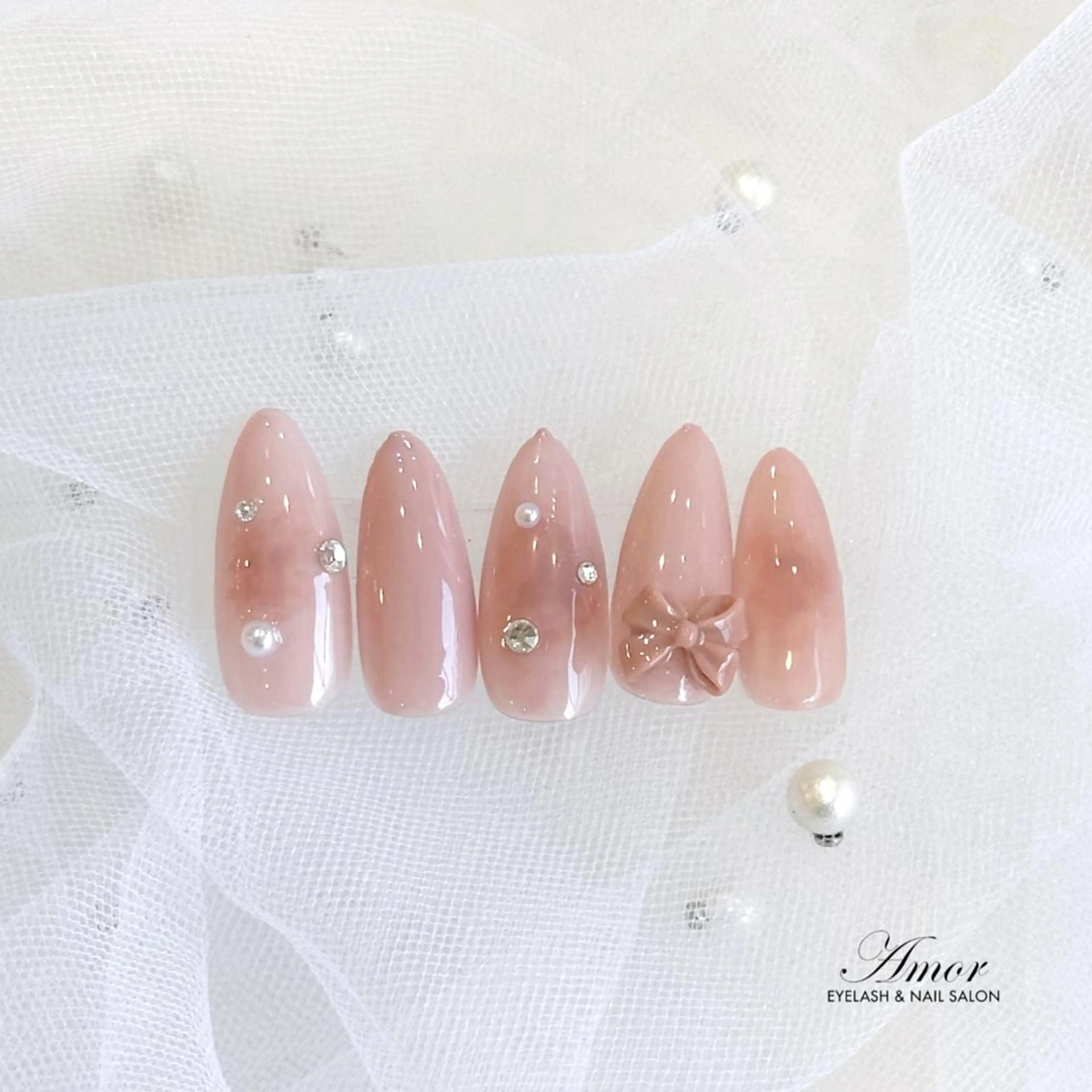 ネイル ハンドネイル Nailist 梨花のネイルデザイン