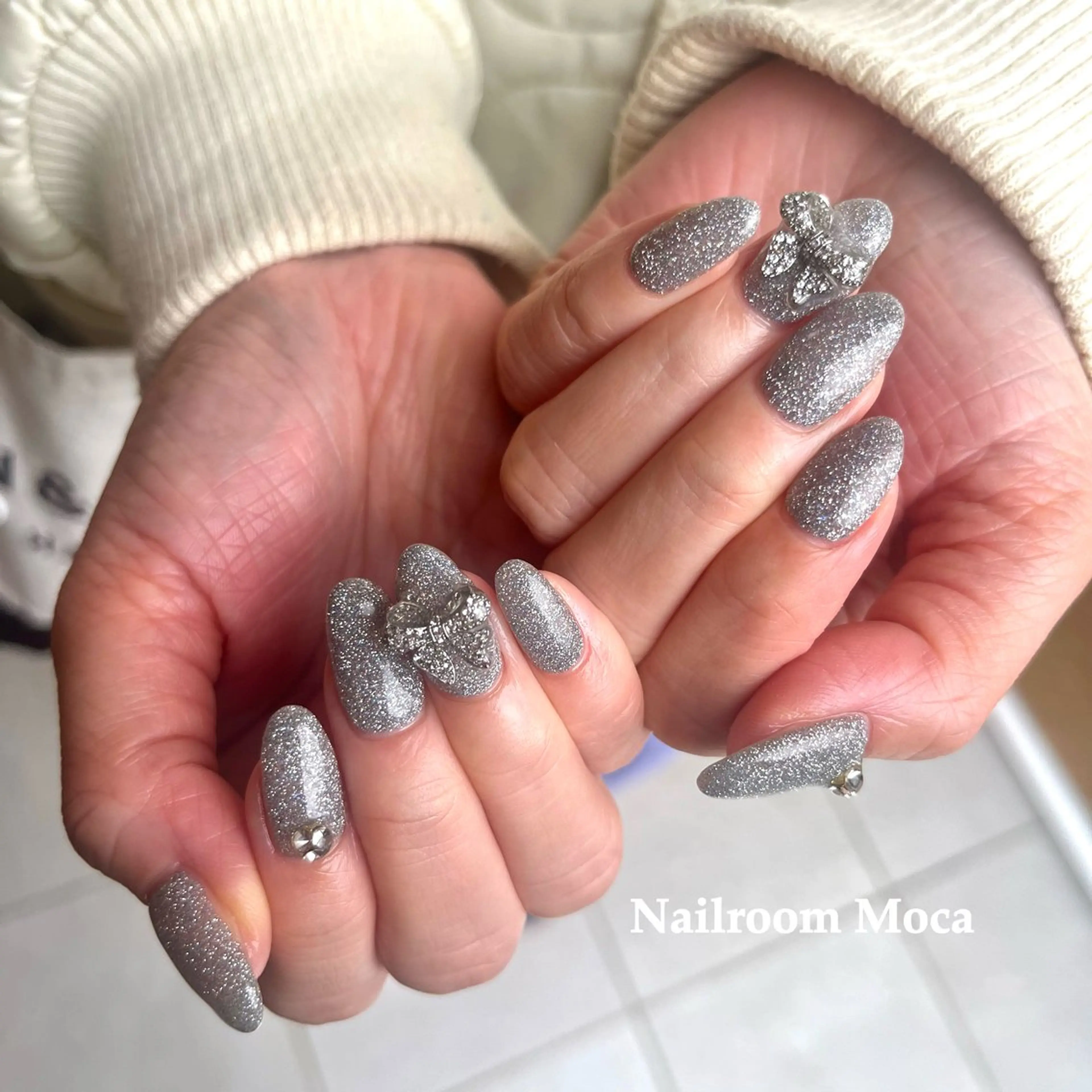 ネイル フラッシュネイル キラキラネイル ラメ(グリッター) ハンドネイル Nailroom Mocaのネイルデザイン