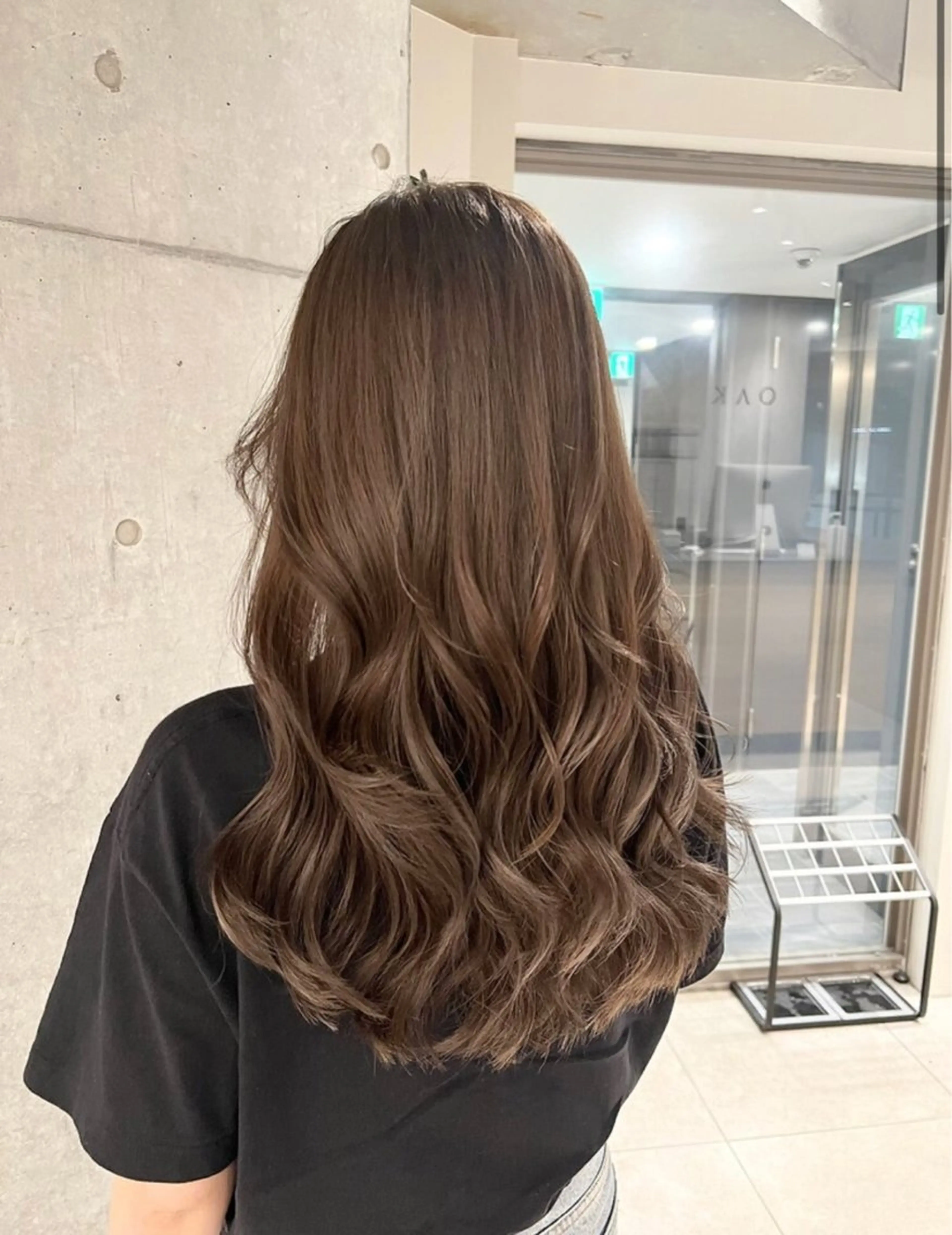 ロング カラー Ashanti 古谷のヘアスタイル