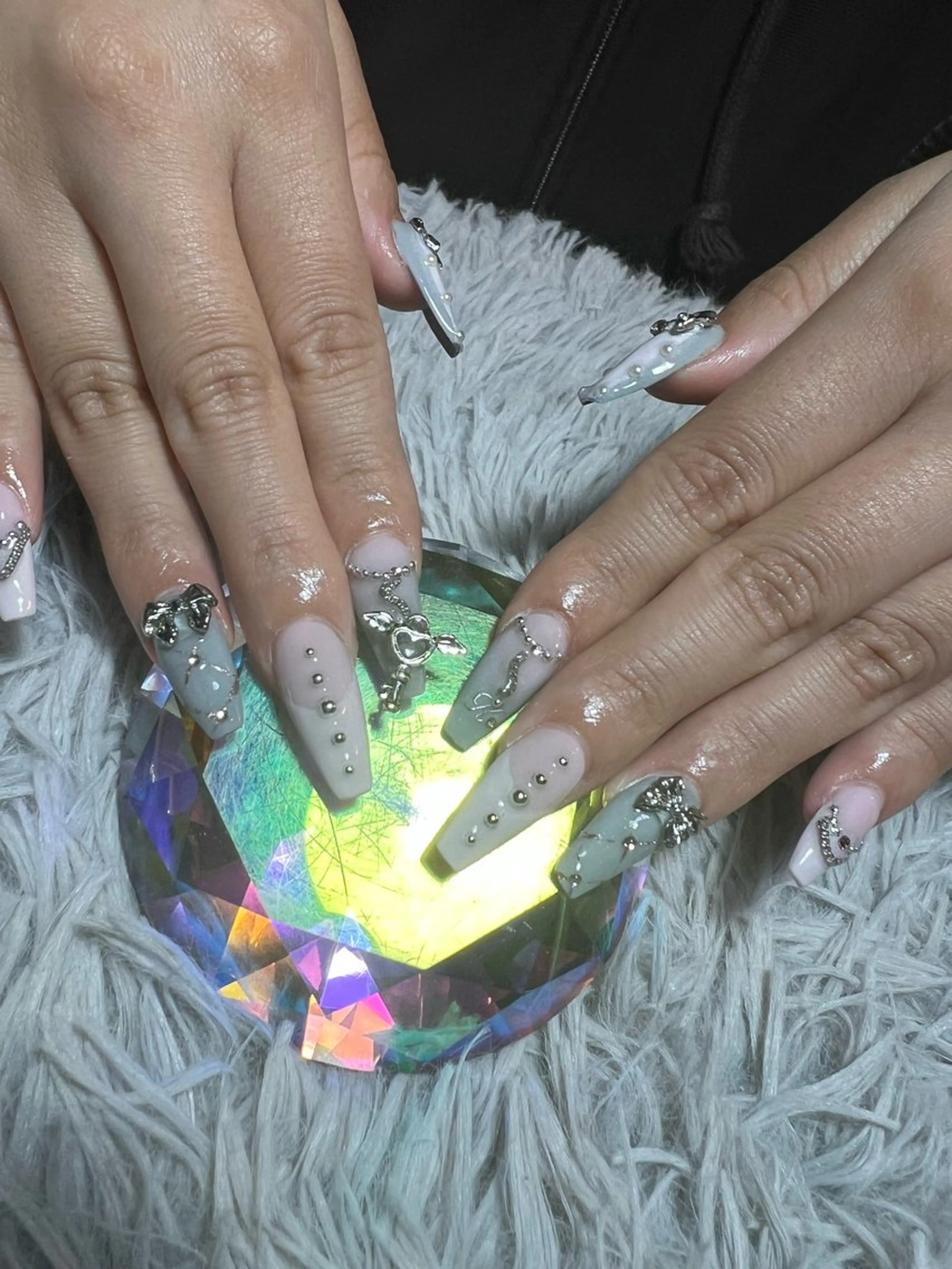 ネイル スカルプネイル ハンドネイル シェヌネイル JURAのネイルデザイン