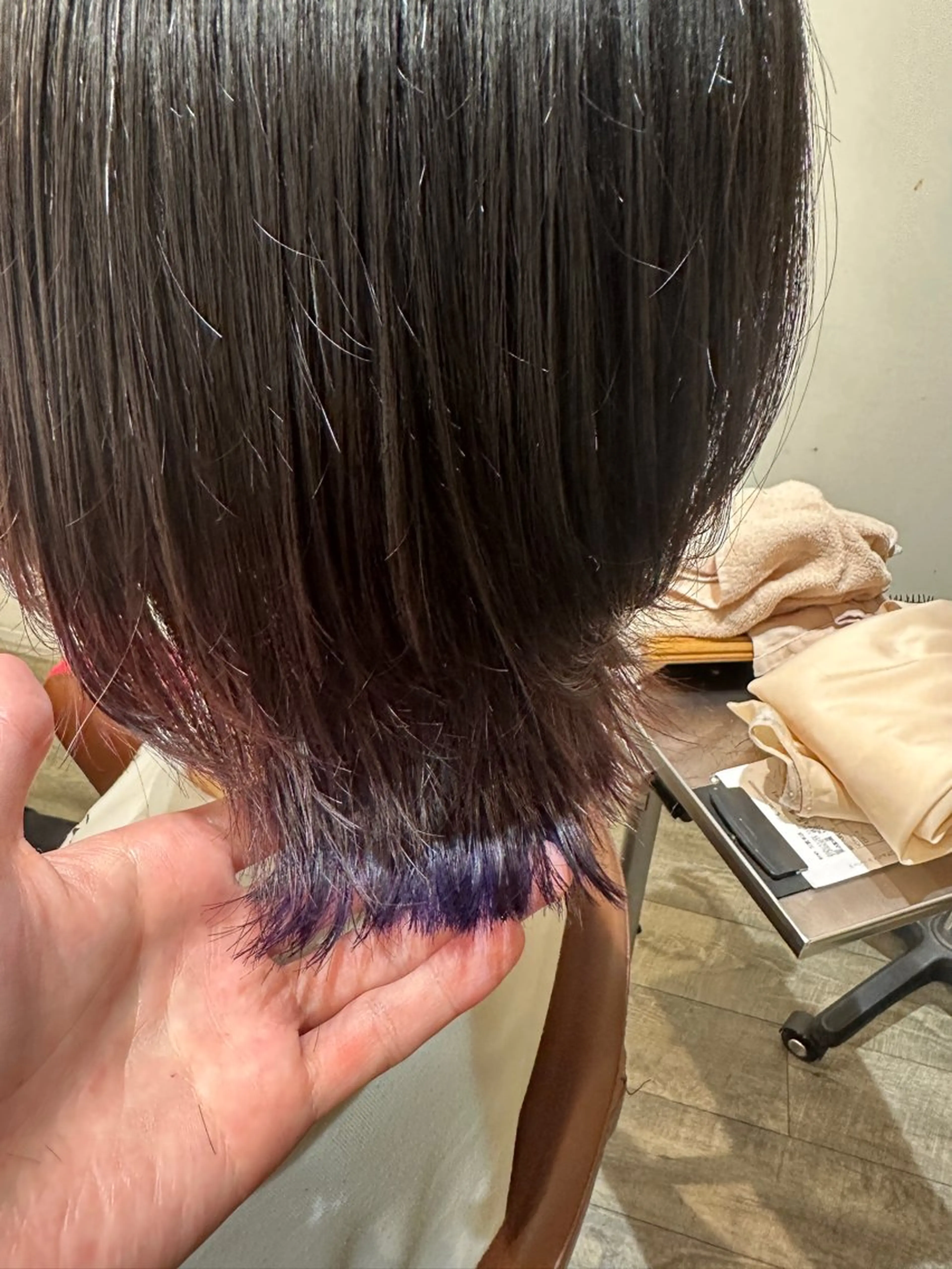 ミディアム カット ヘアカラー メンズパーマ/レイヤ ーカット岡田遥希のヘアスタイル