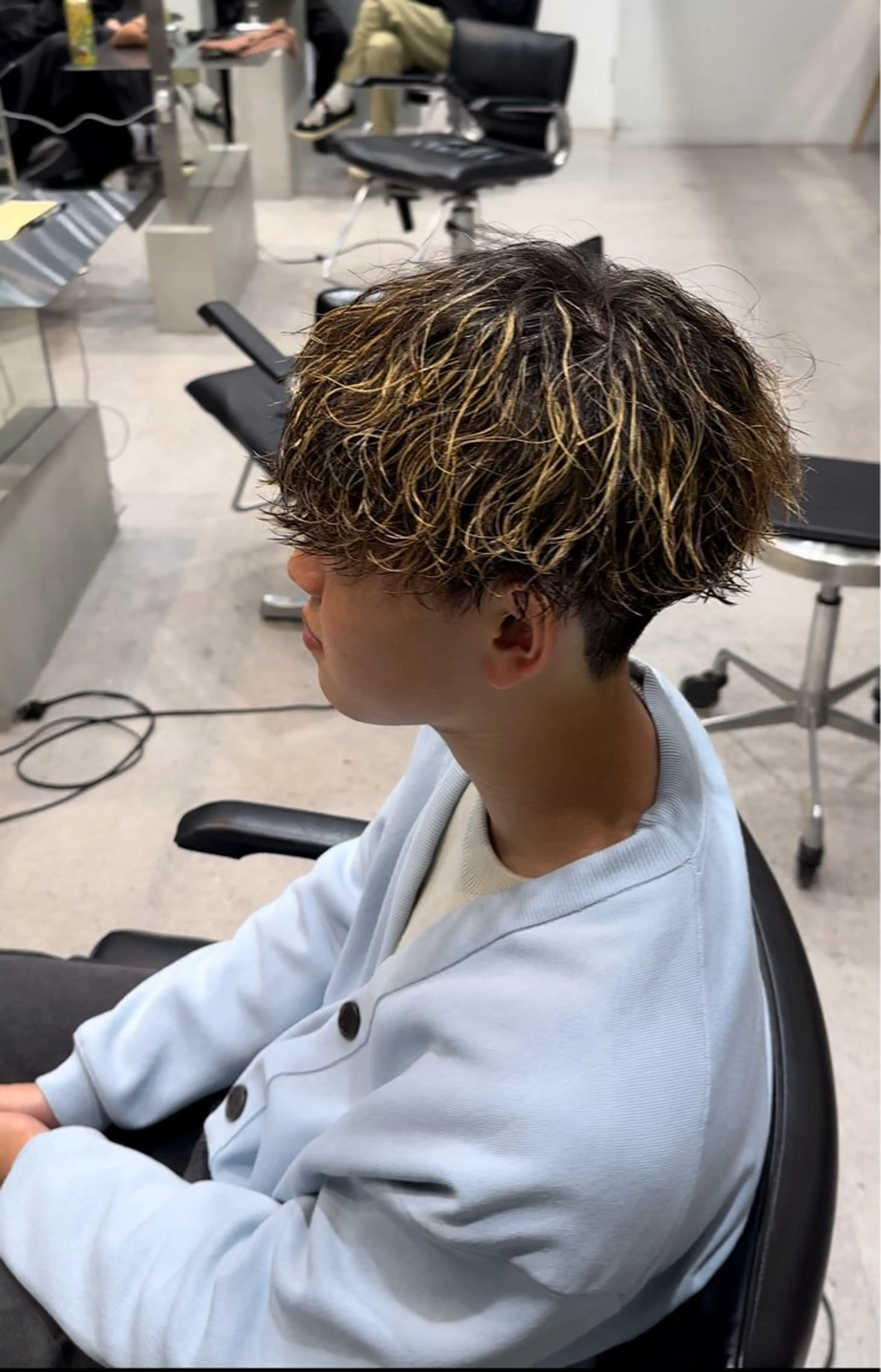 パーマ メンズ 波巻きパーマ カット ヘアカラー パーマ 当日予約⭕️ fifth渋谷太田のヘアスタイル