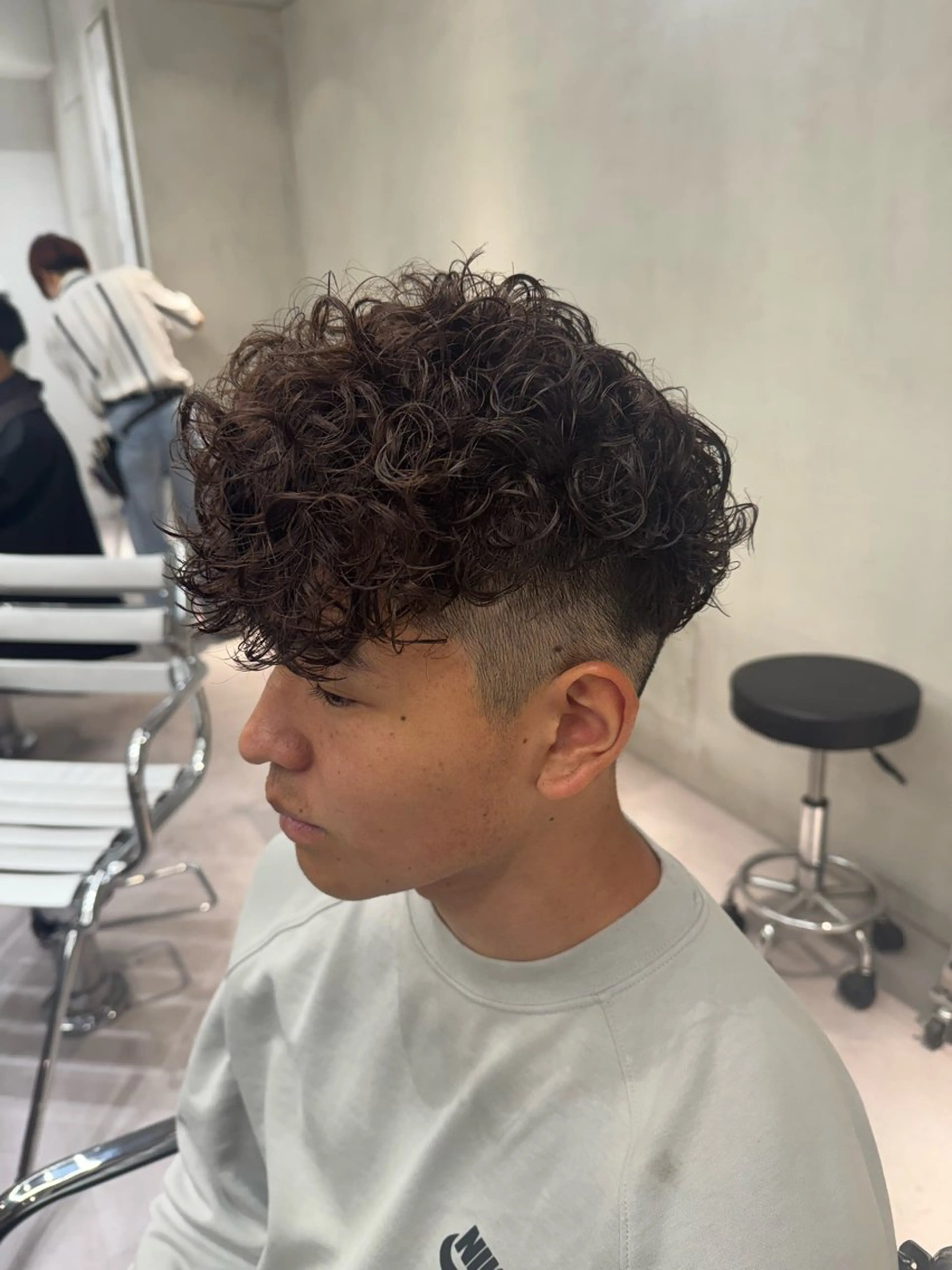 パーマ メンズ スペインカール メンズサロンU所属・ブリーチ/パーマ特化 片平和寿のヘアスタイル